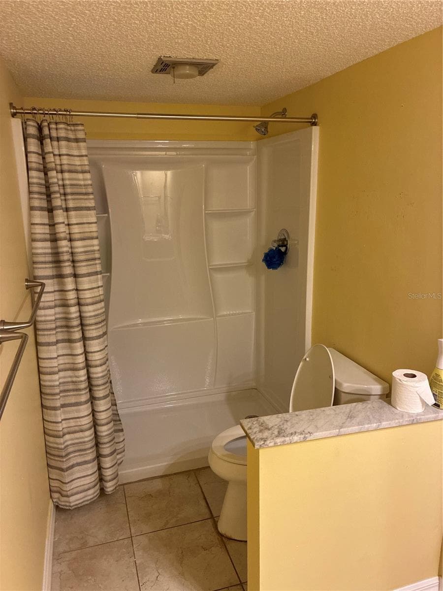 Walk in Shower - 2968 FLINT DR S, CLEARWATER