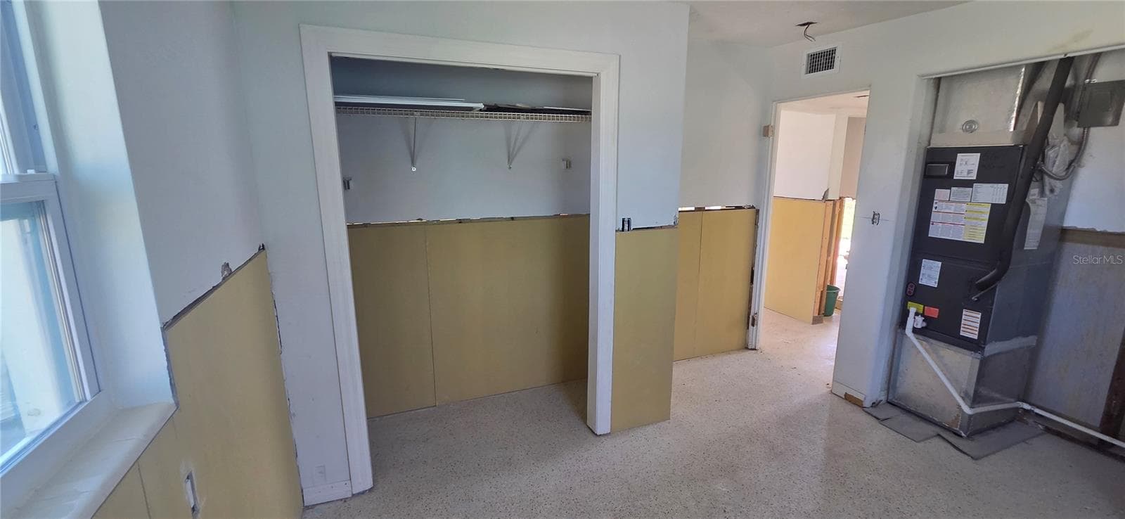Single Family Residence at 13320 CAROL DR, HUDSON, photo 6 of 30