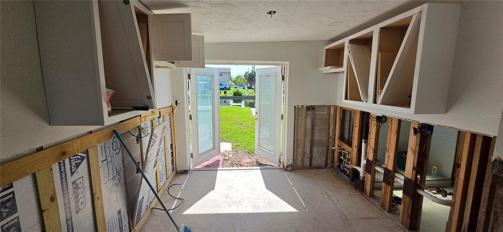 Single Family Residence at 13320 CAROL DR, HUDSON, photo 9 of 30