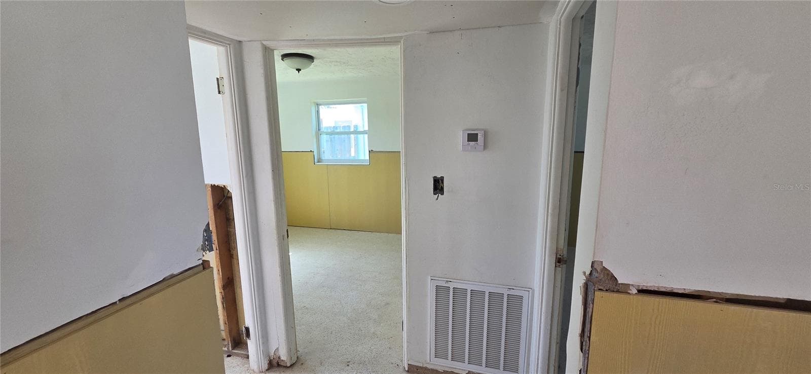 Single Family Residence at 13320 CAROL DR, HUDSON, photo 14 of 30