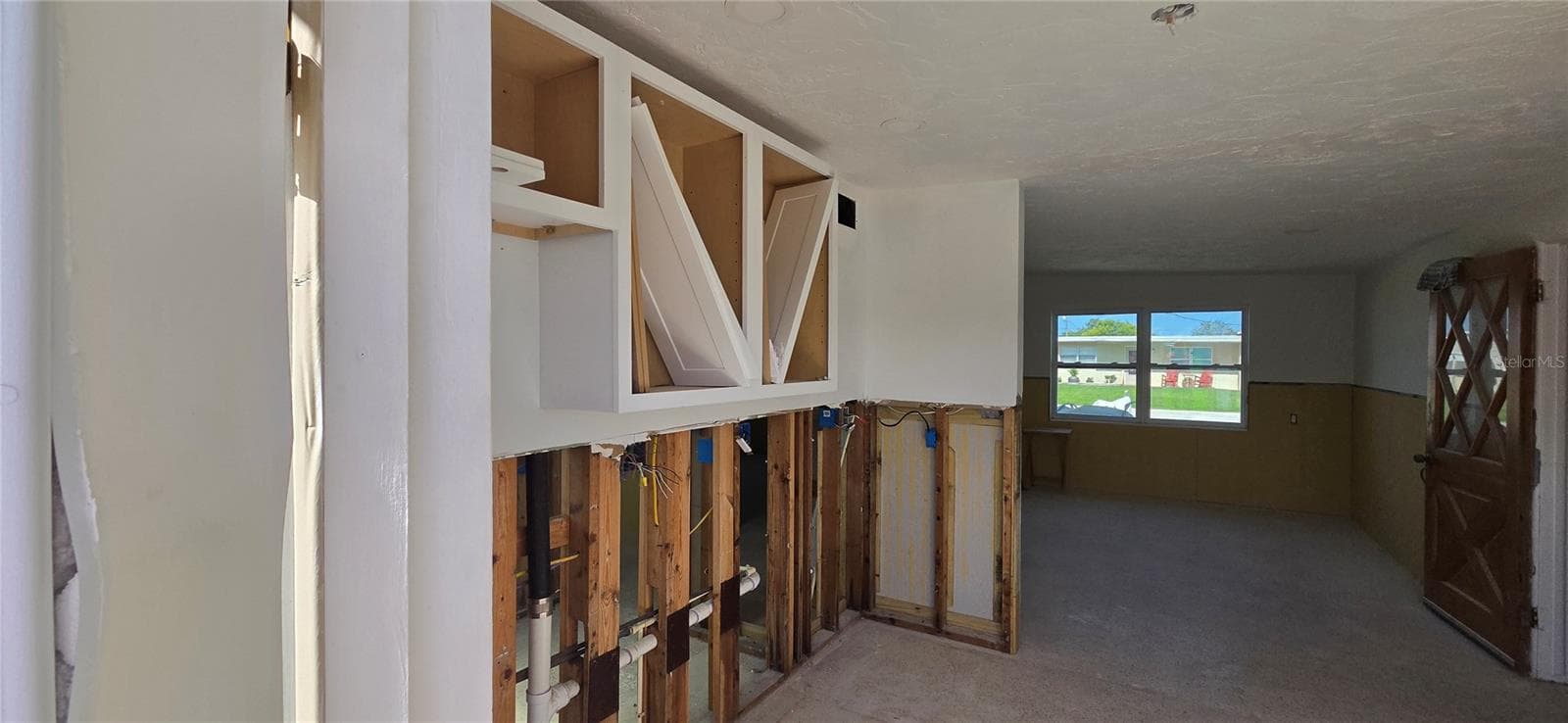 Single Family Residence at 13320 CAROL DR, HUDSON, photo 19 of 30
