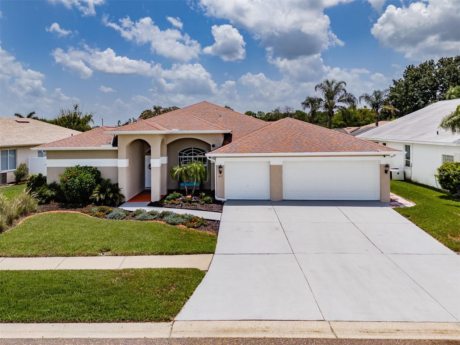 1617 VISTOSO LN