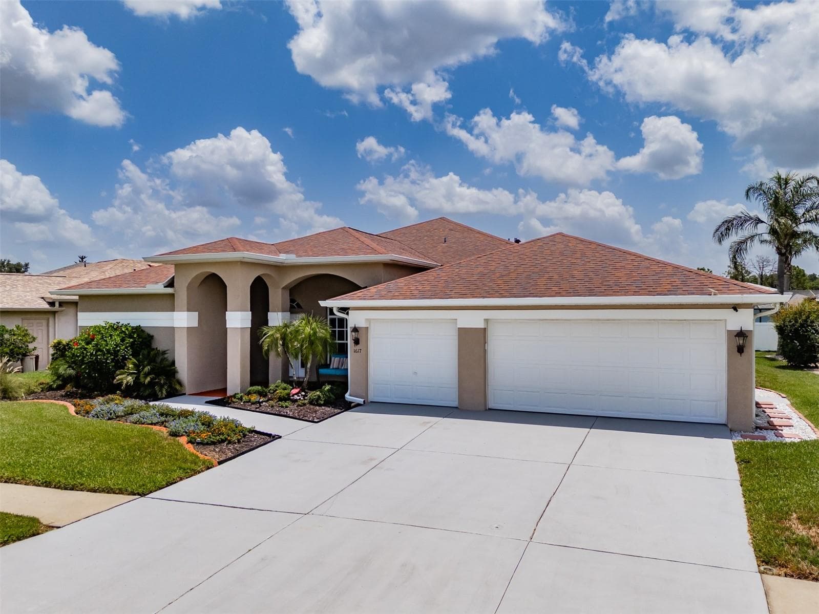 Single Family Residence at 1617 VISTOSO LN, SUN CITY CENTER, photo 10 of 39
