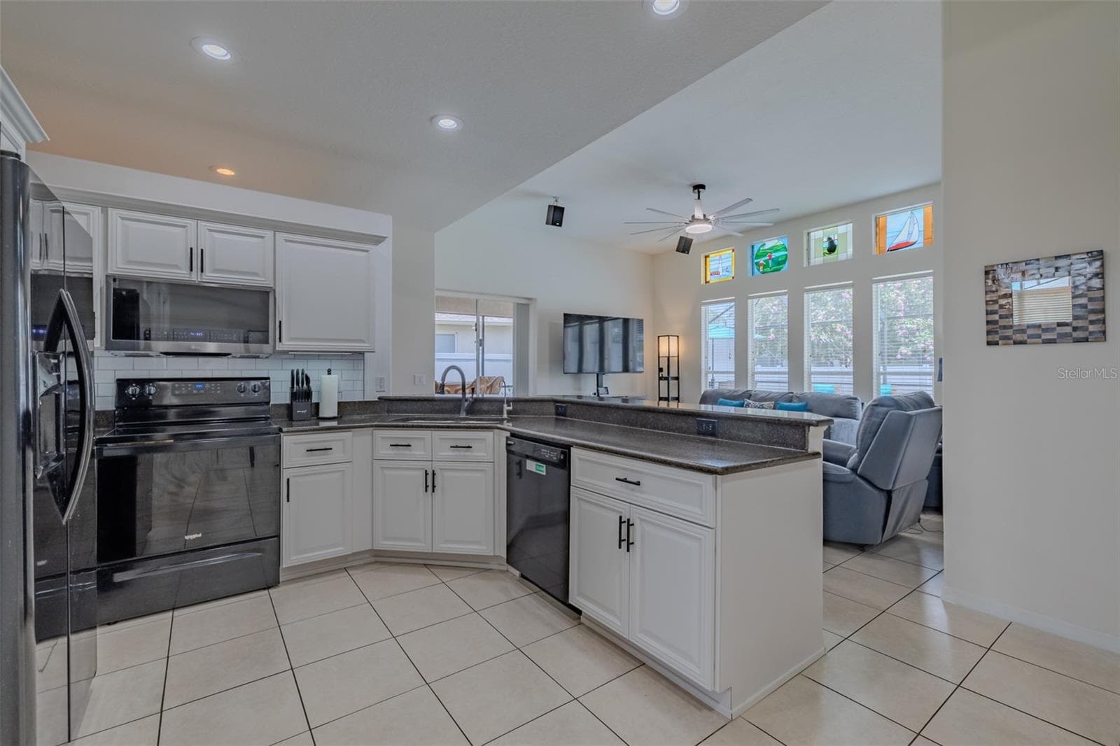 Single Family Residence at 1617 VISTOSO LN, SUN CITY CENTER, photo 16 of 39