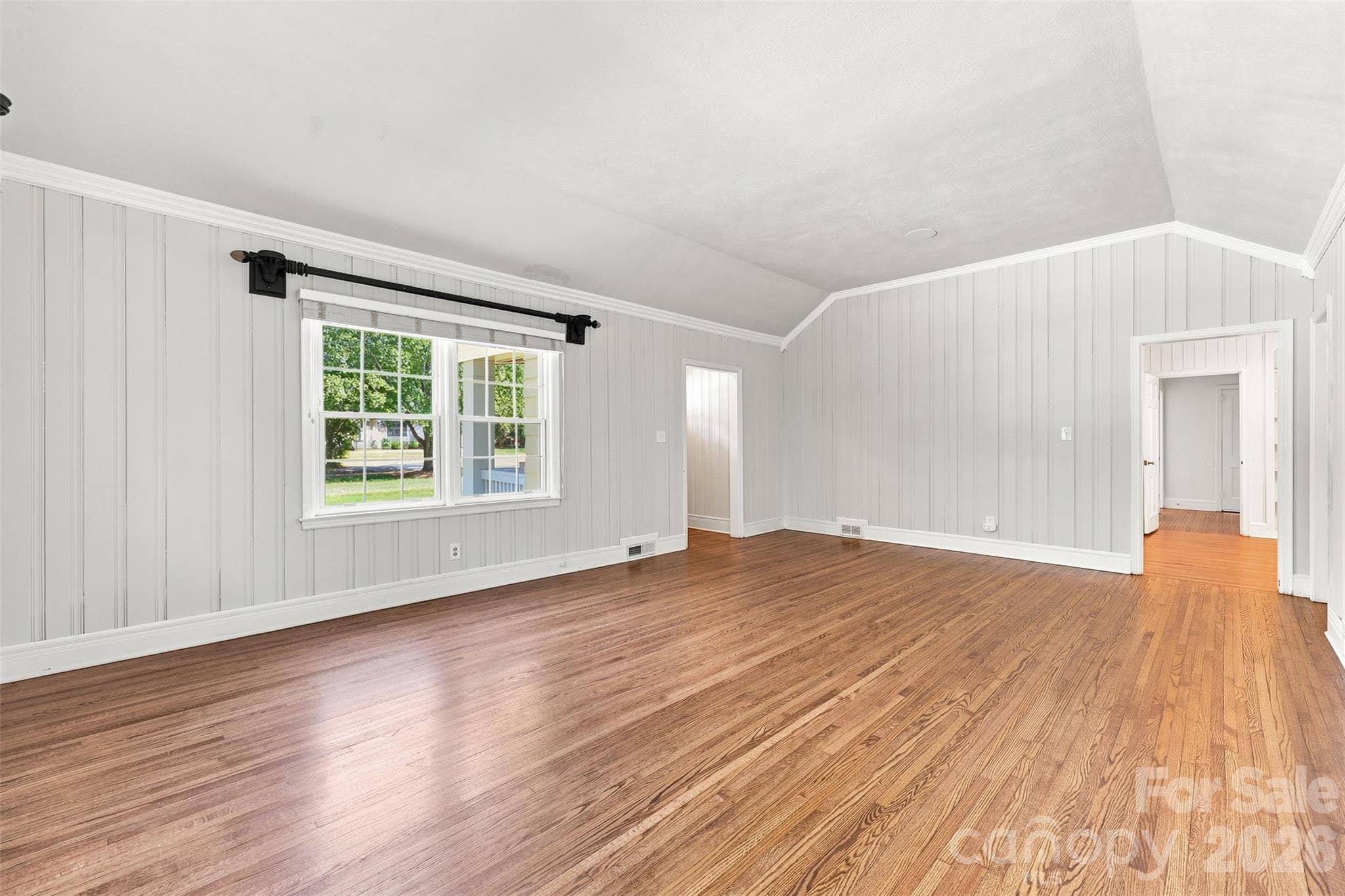 Single Family Residence at 4467 Woodlark Lane, Charlotte, photo 5 of 48