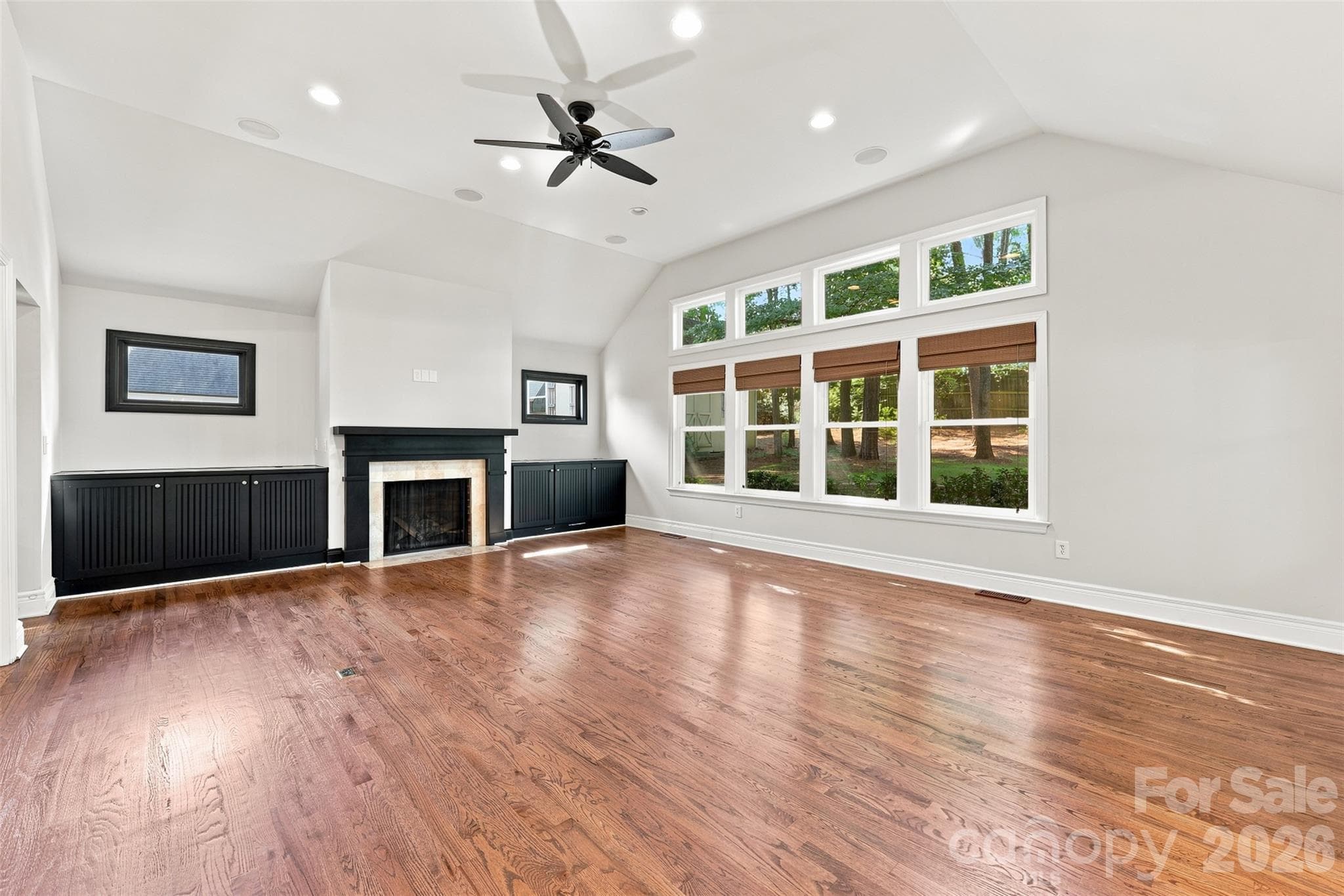 Single Family Residence at 4467 Woodlark Lane, Charlotte, photo 6 of 48