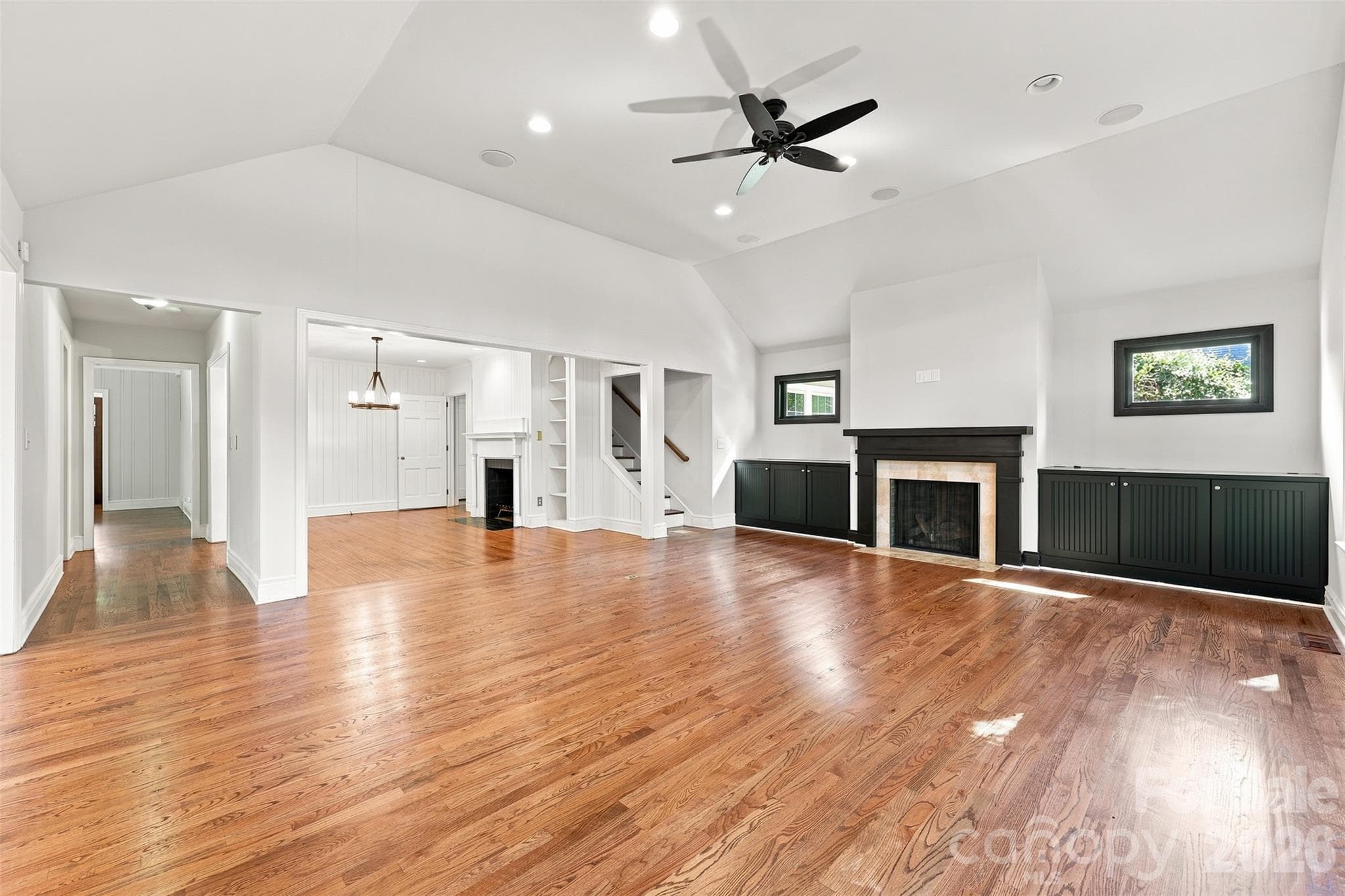 Single Family Residence at 4467 Woodlark Lane, Charlotte, photo 7 of 48