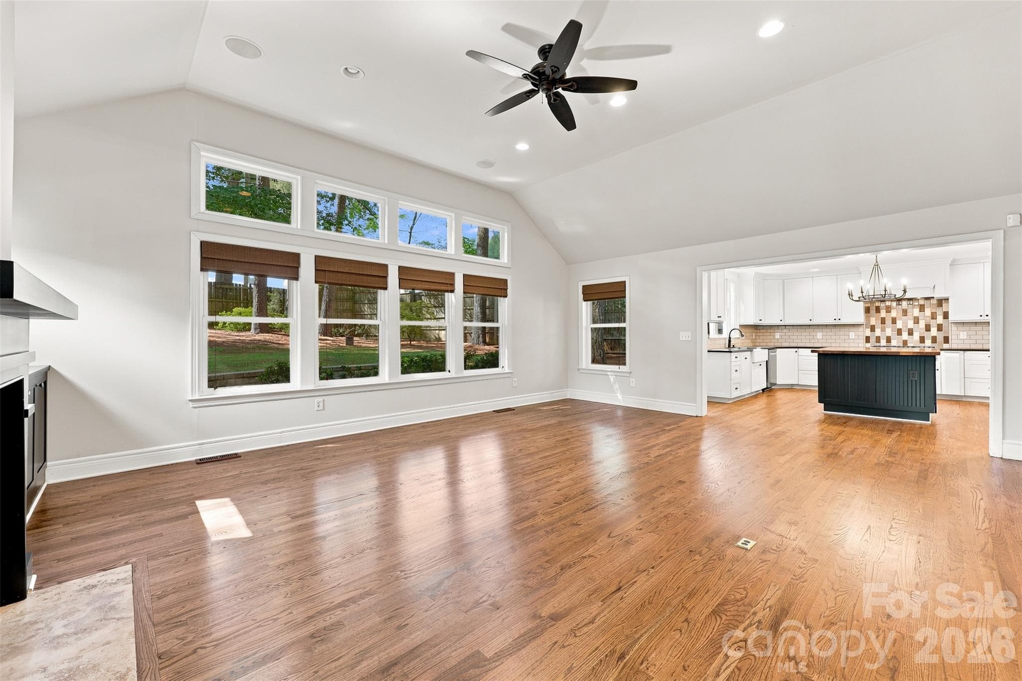 Single Family Residence at 4467 Woodlark Lane, Charlotte, photo 9 of 48