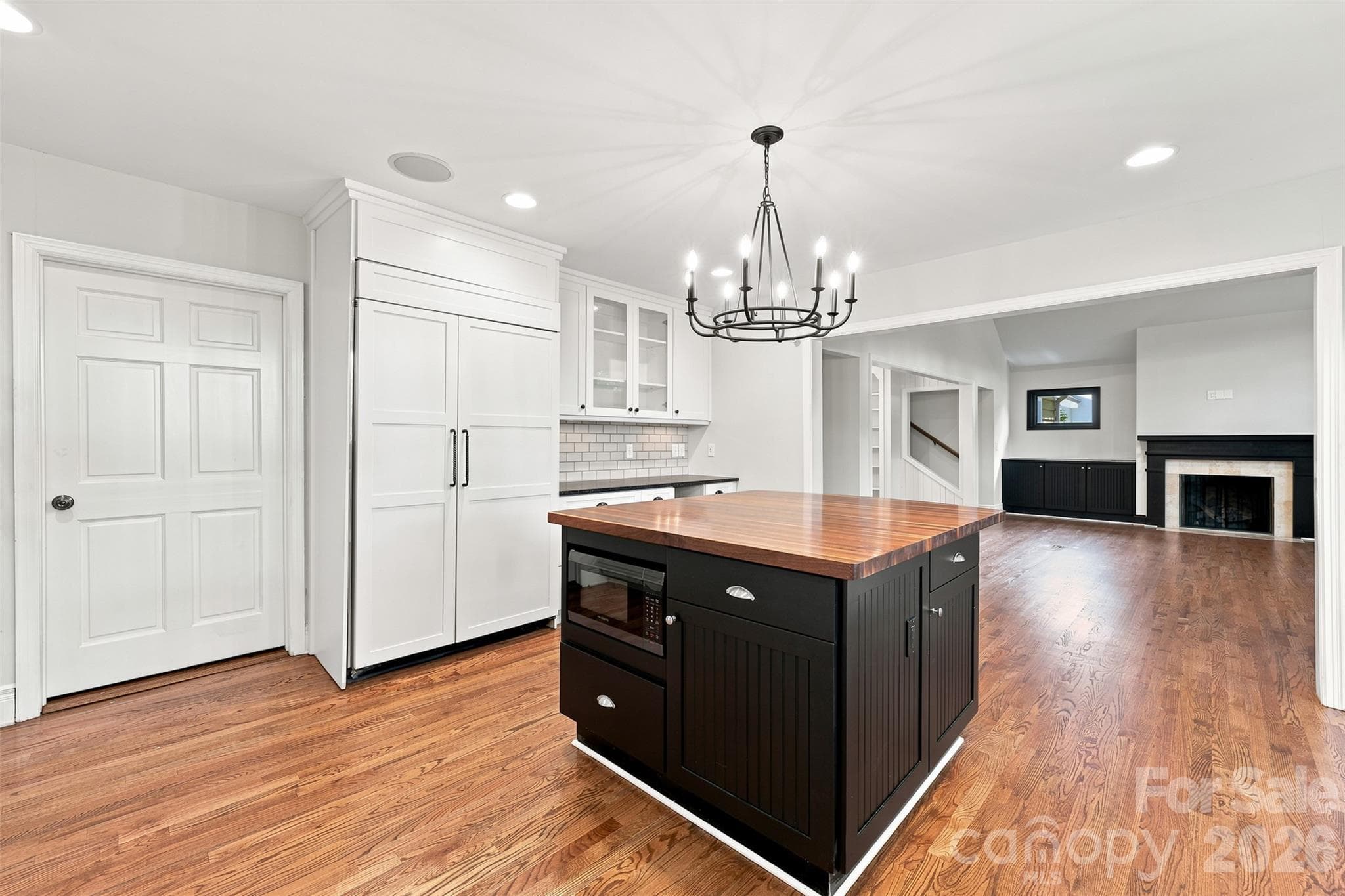 Single Family Residence at 4467 Woodlark Lane, Charlotte, photo 17 of 48