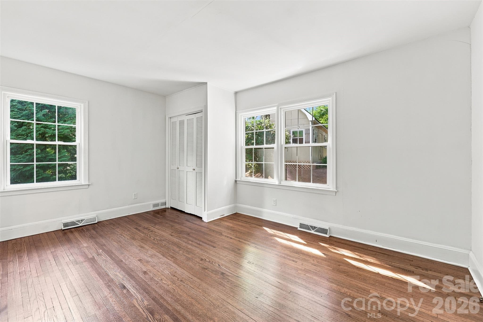 Single Family Residence at 4467 Woodlark Lane, Charlotte, photo 28 of 48