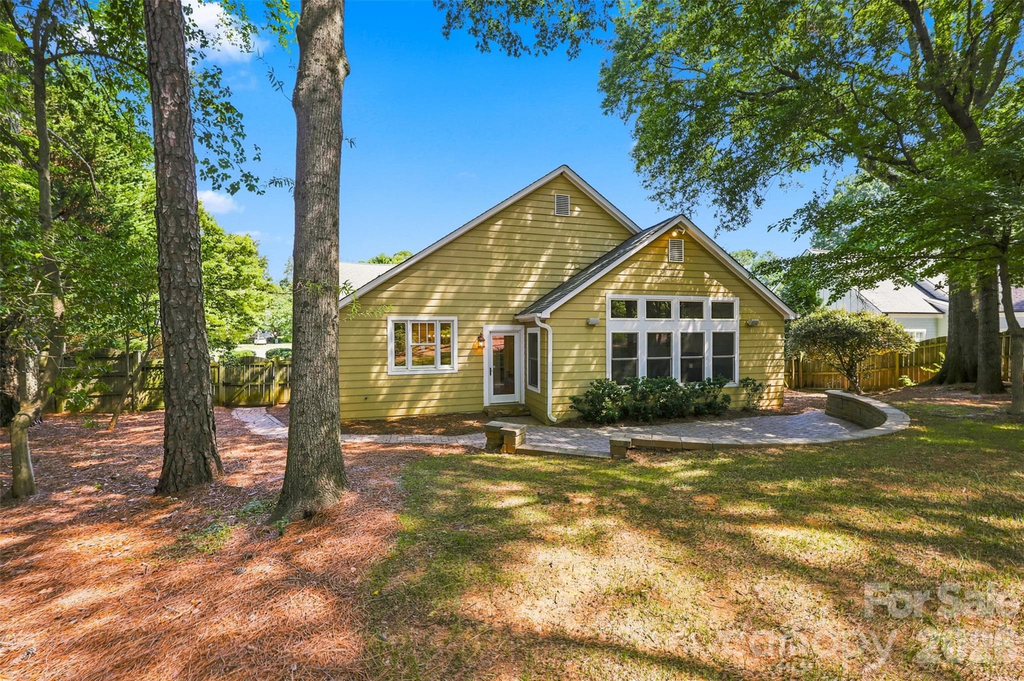 Single Family Residence at 4467 Woodlark Lane, Charlotte, photo 35 of 48