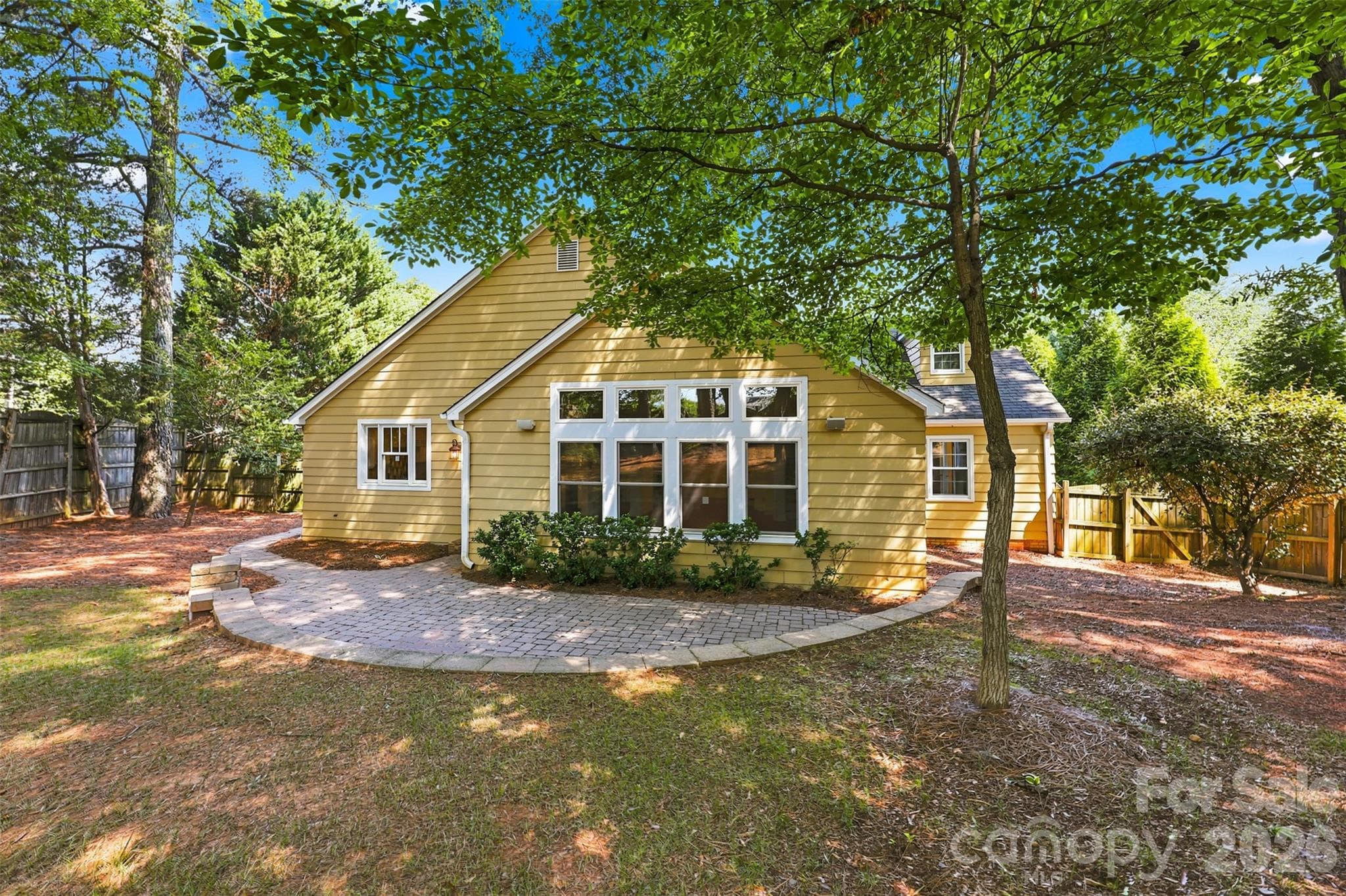 Single Family Residence at 4467 Woodlark Lane, Charlotte, photo 37 of 48