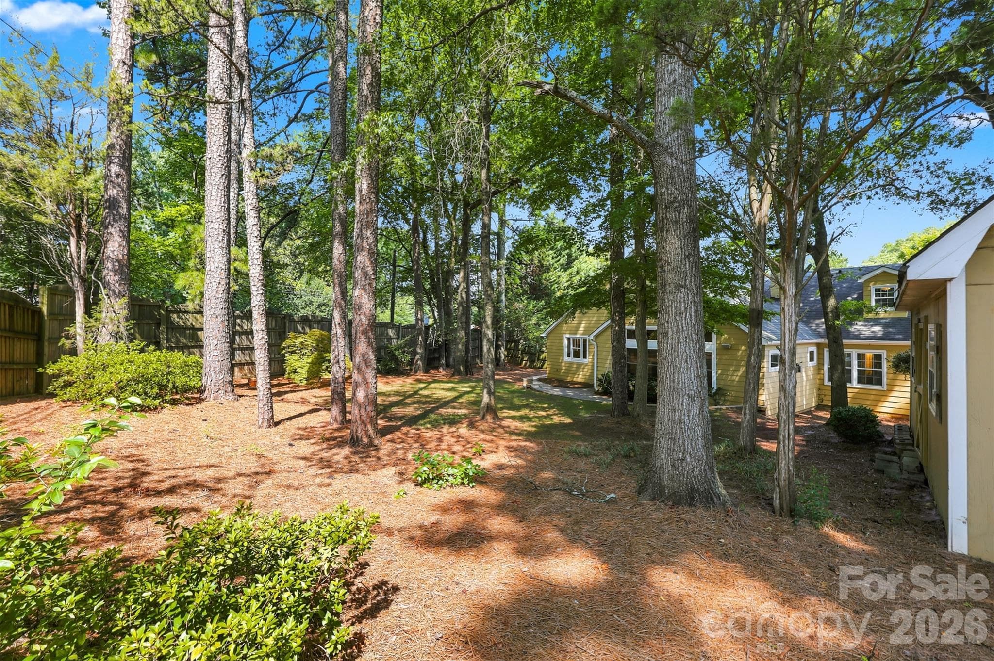 Single Family Residence at 4467 Woodlark Lane, Charlotte, photo 39 of 48