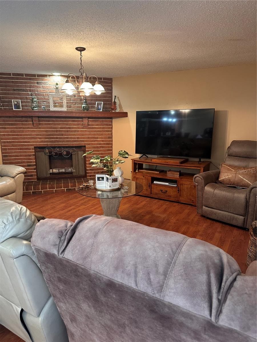 Single Family Residence at 8848 OAK CIR, TAMPA, photo 7 of 27