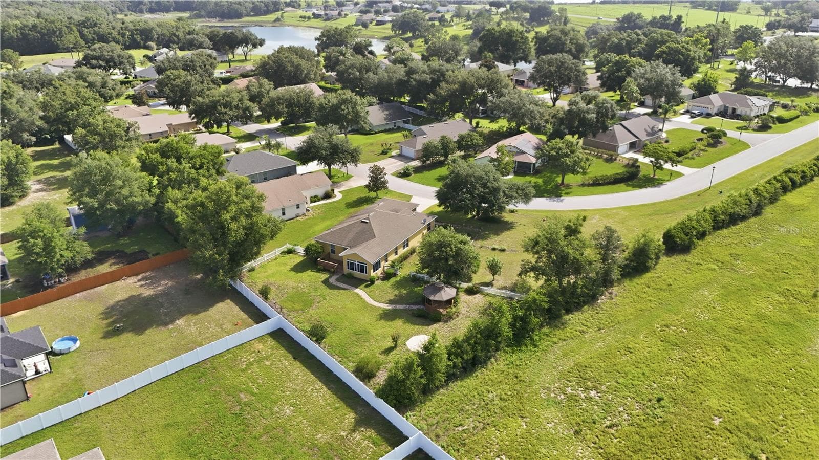 Single Family Residence at 81 TWIN LAKE CIR, UMATILLA, photo 49 of 62