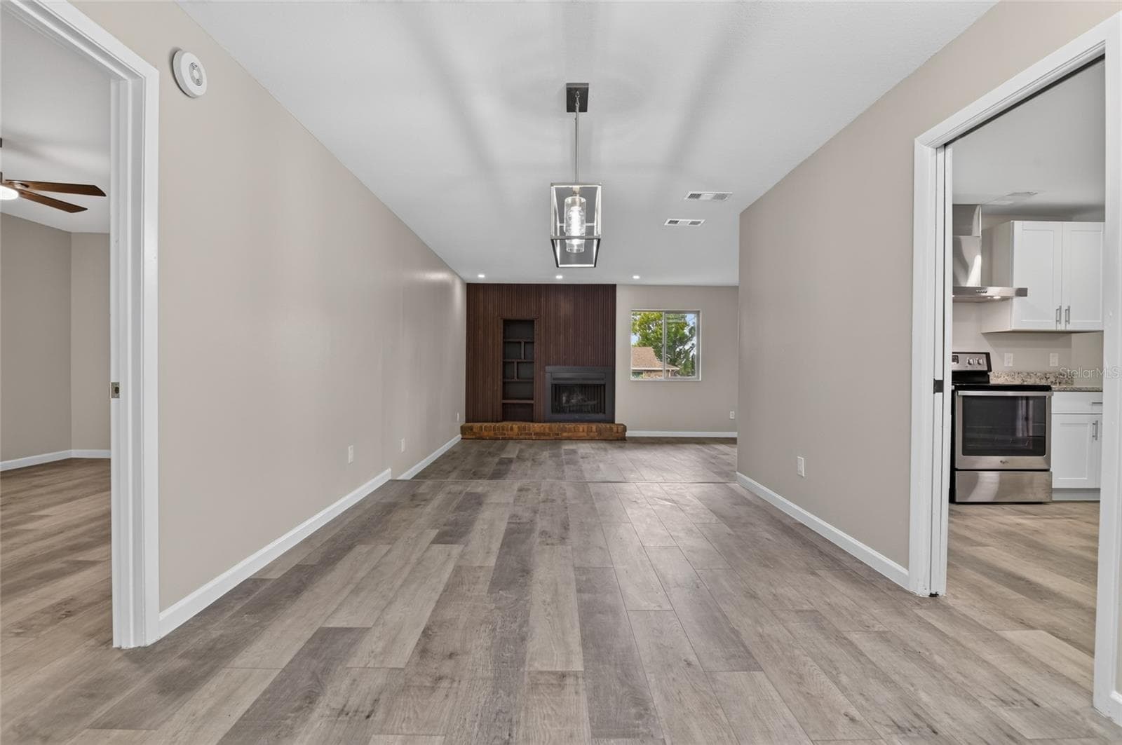 Single Family Residence at 3179 FOXWOOD DR, APOPKA, photo 17 of 80