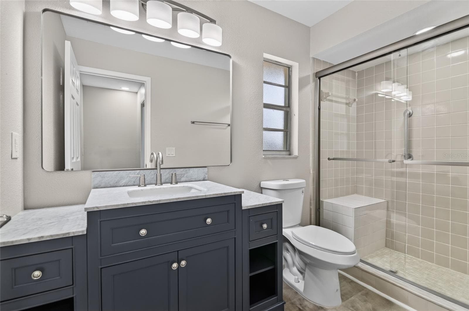 Master Bath - 3179 FOXWOOD DR, APOPKA