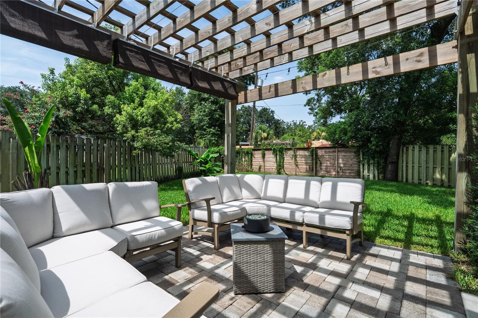patio without shades - 2028 ILLINOIS ST, ORLANDO
