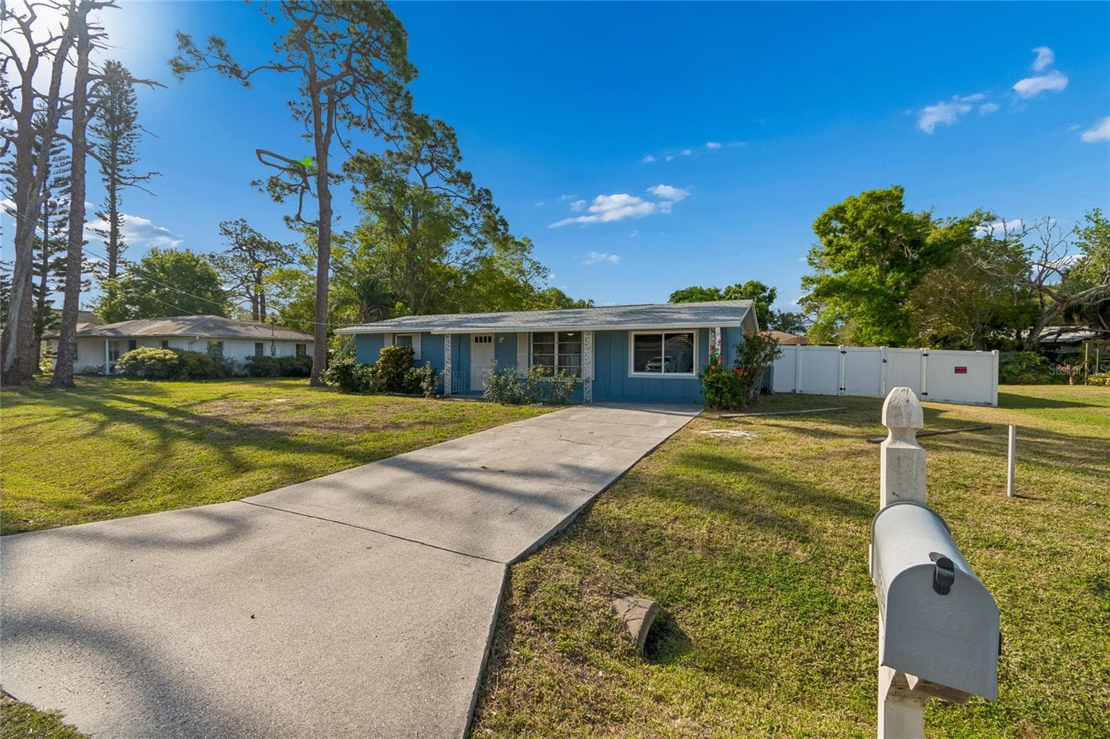 Single Family Residence at 2348 DOUD ST, SARASOTA, photo 3 of 56
