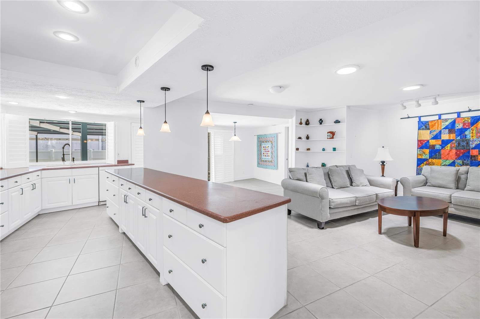 Kitchen / Family room - 3000 HERON PL, CLEARWATER