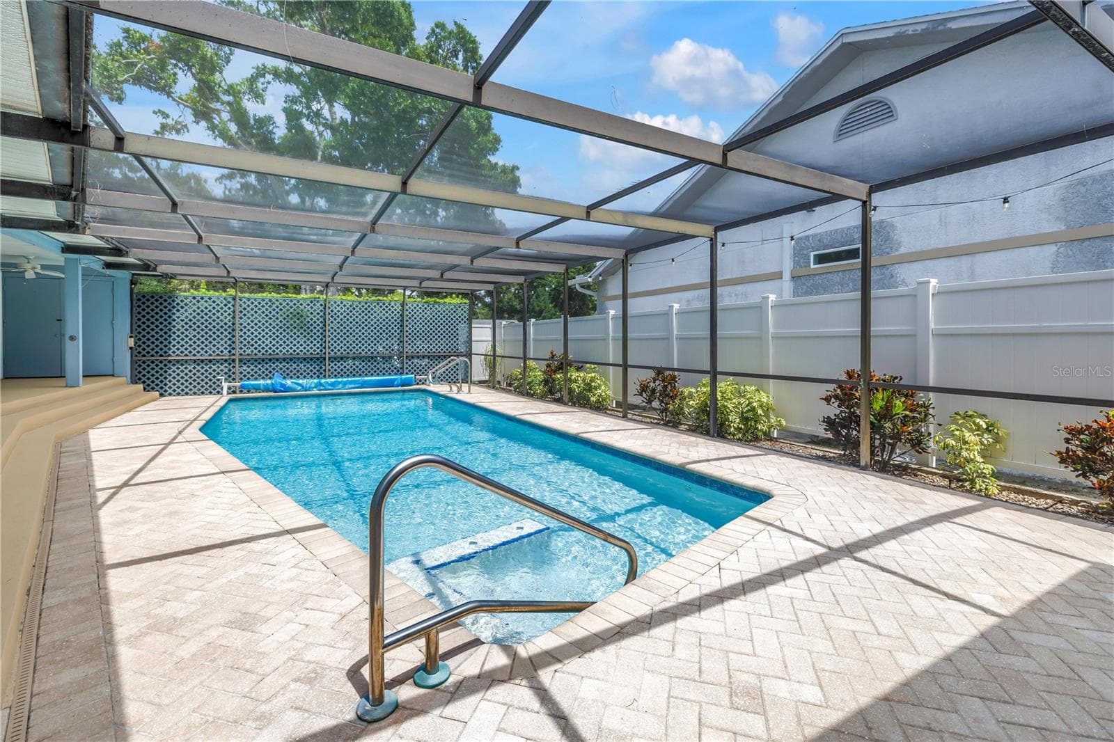 Screen enclosed pool - 3000 HERON PL, CLEARWATER