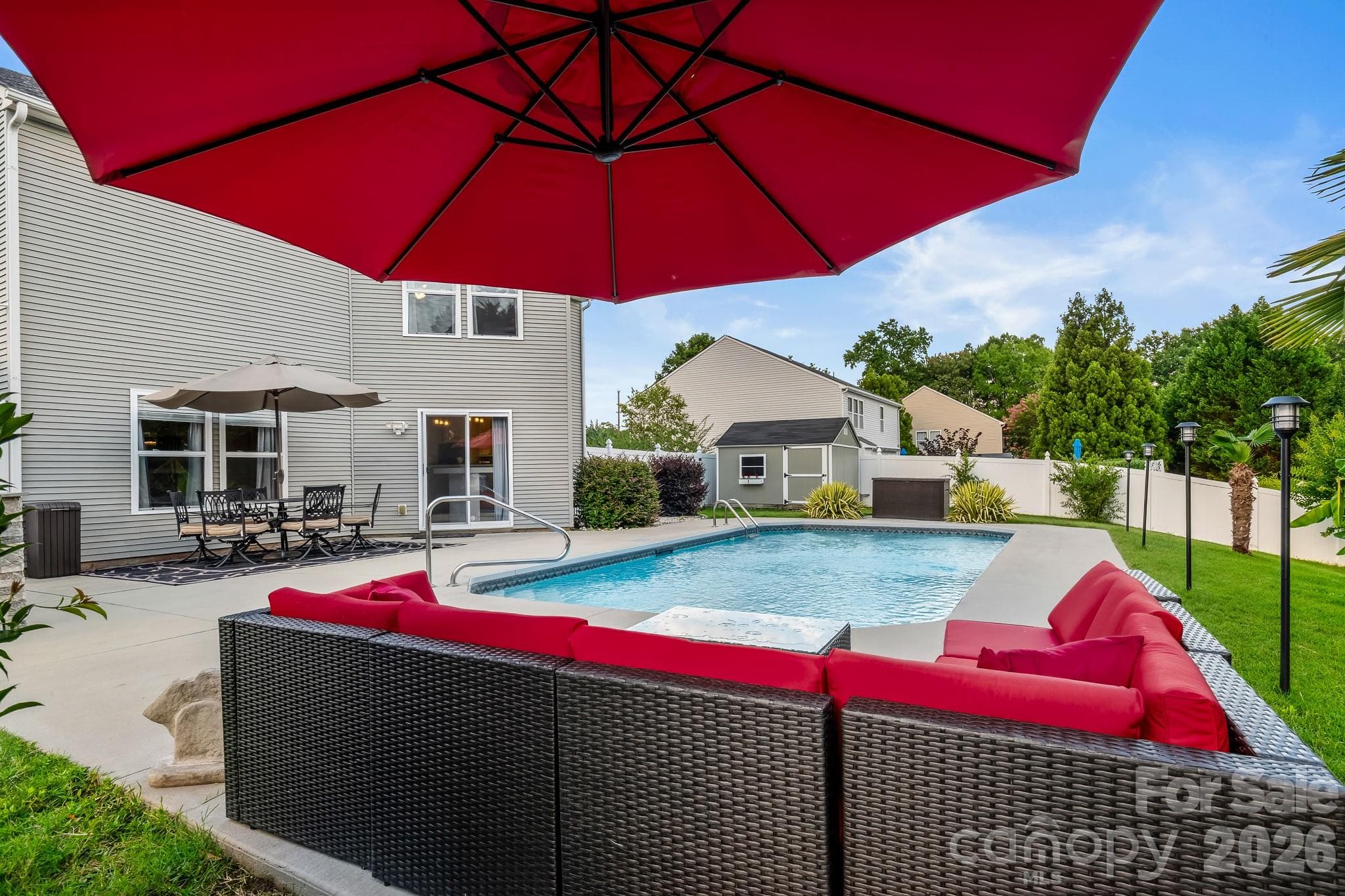 Great space for guests - 191 Old Carriage Road, Clover