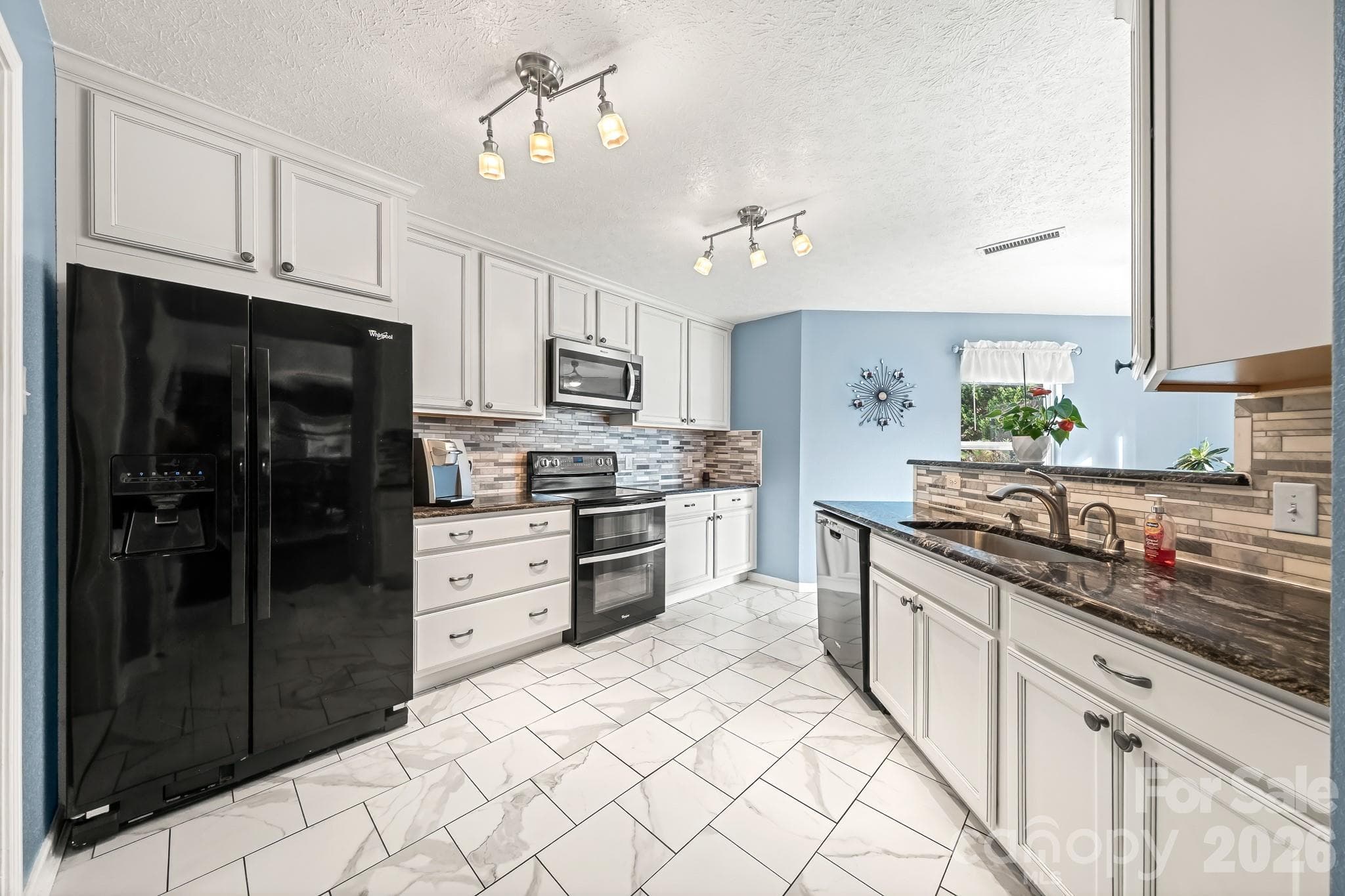 Updated Kitchen Flooring, backsplash and  fixtures - 191 Old Carriage Road, Clover