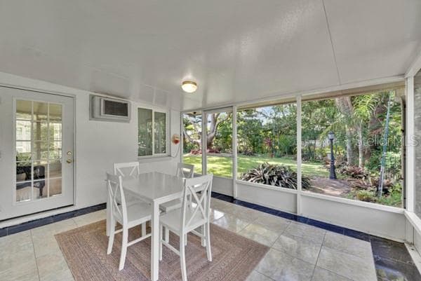 LANAI #2 TO BACKYARD - 133 STAFFORD CIR, PALM HARBOR