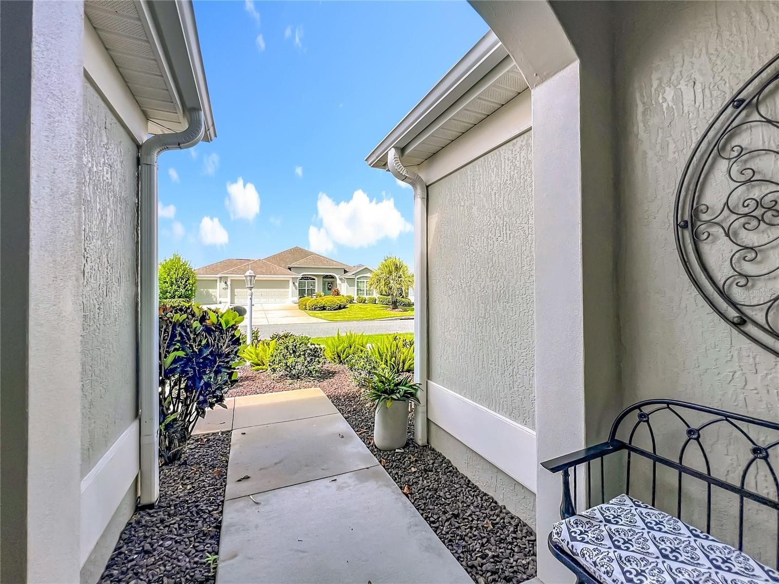 Single Family Residence at 2875 RAIN LILY LOOP, THE VILLAGES, photo 6 of 67