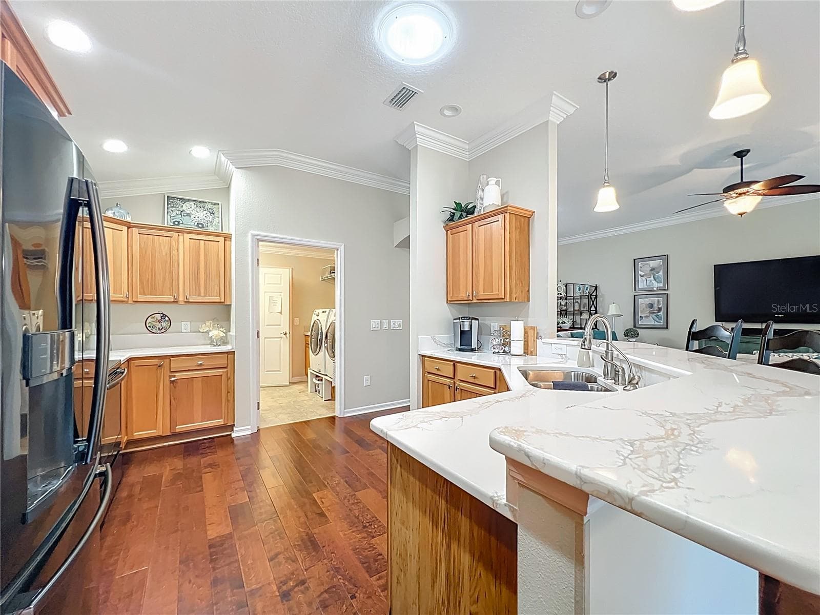 Single Family Residence at 2875 RAIN LILY LOOP, THE VILLAGES, photo 15 of 67