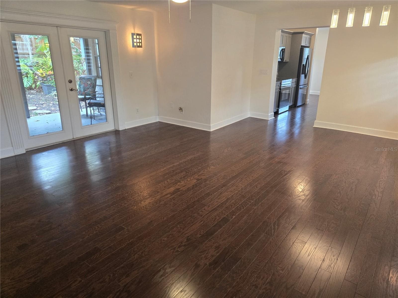 Single Family Residence at 300 E IDLEWILD AVE, TAMPA, photo 26 of 35