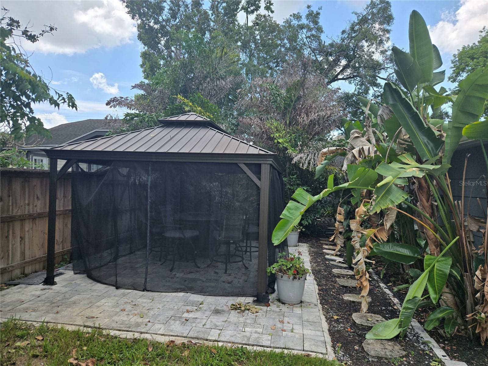 Single Family Residence at 300 E IDLEWILD AVE, TAMPA, photo 35 of 35
