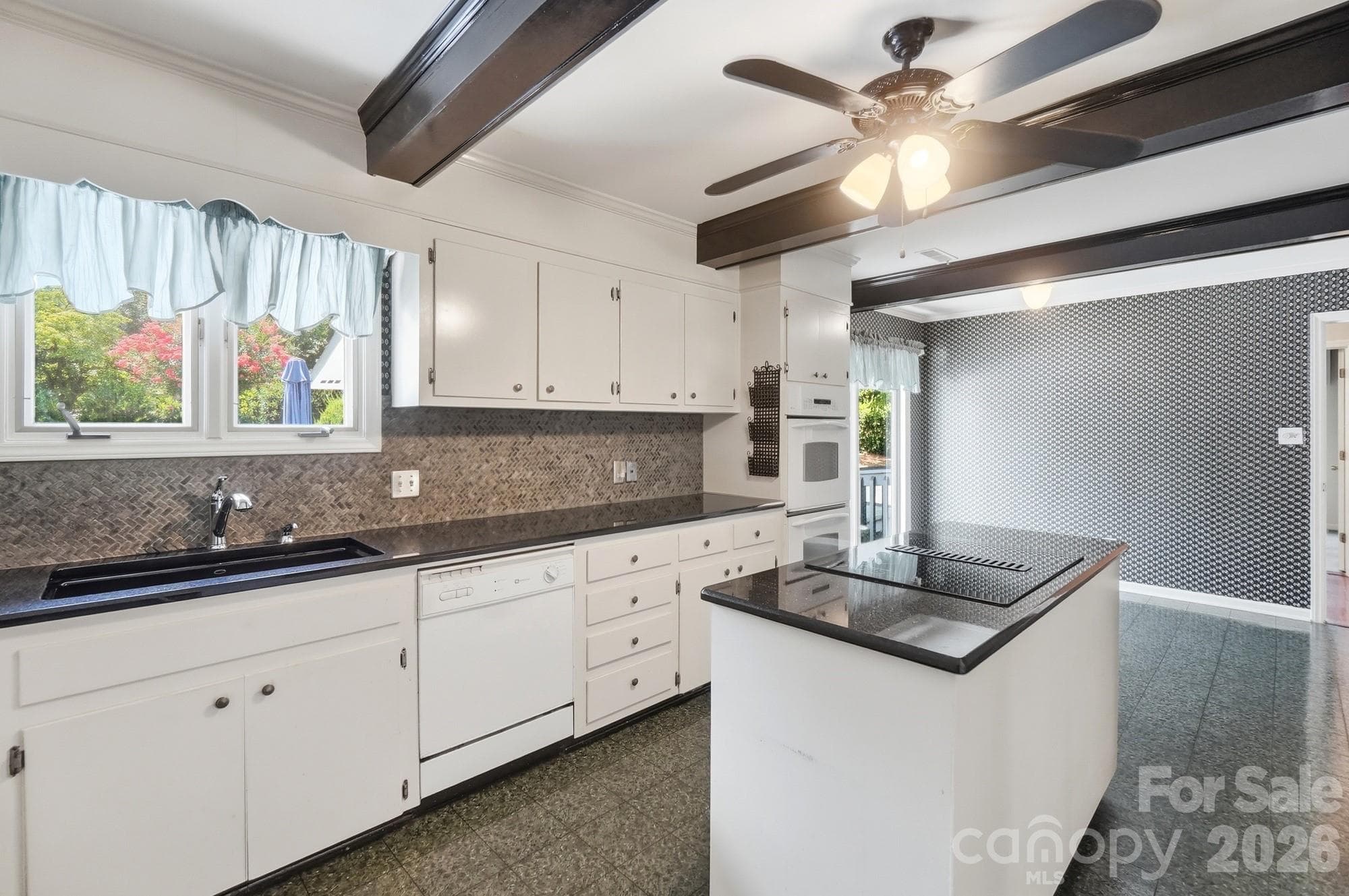 Single Family Residence at 1507 Heatherloch Drive, Gastonia, photo 21 of 48