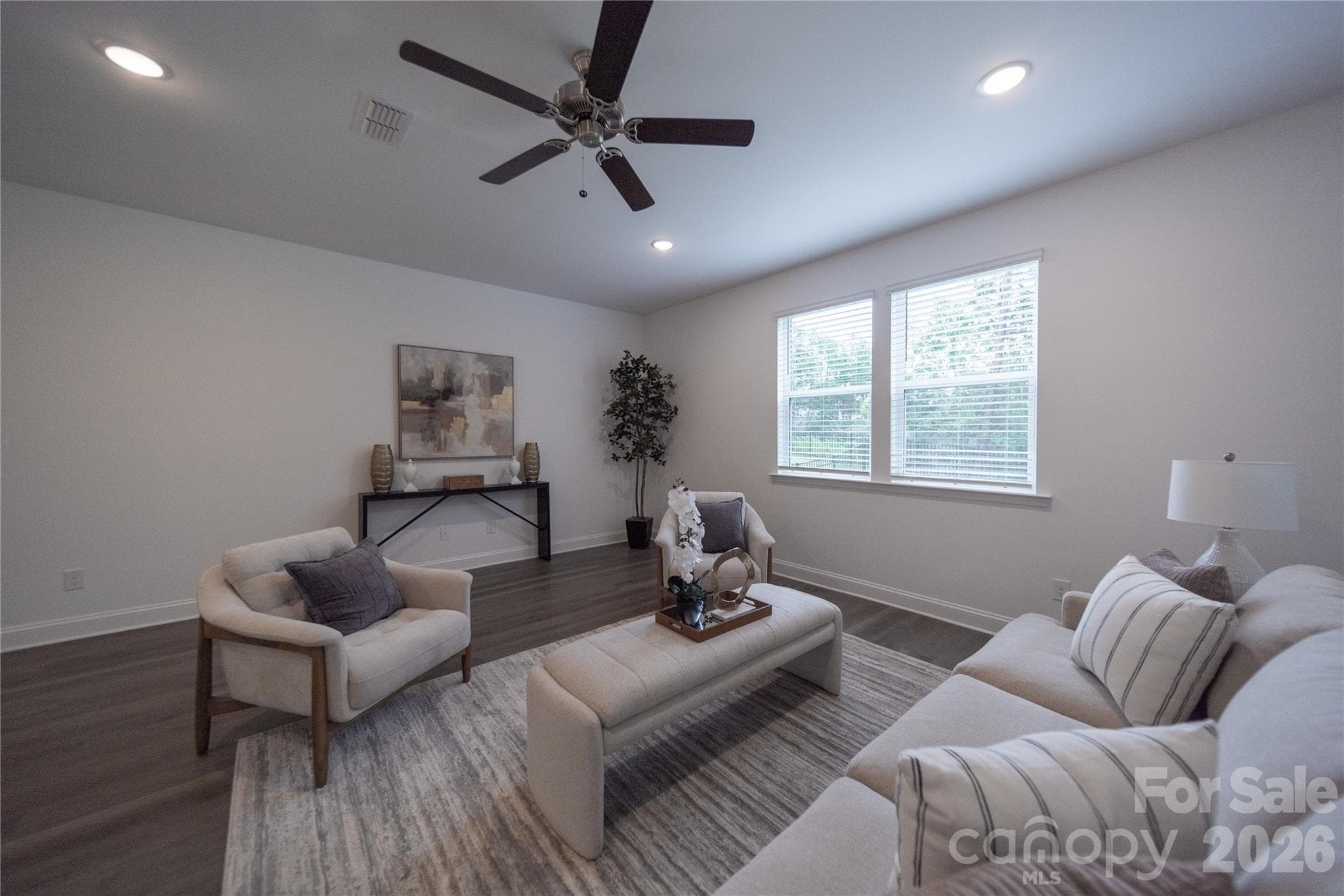 Single Family Residence at 4986 Twin River Drive, Denver, photo 17 of 38