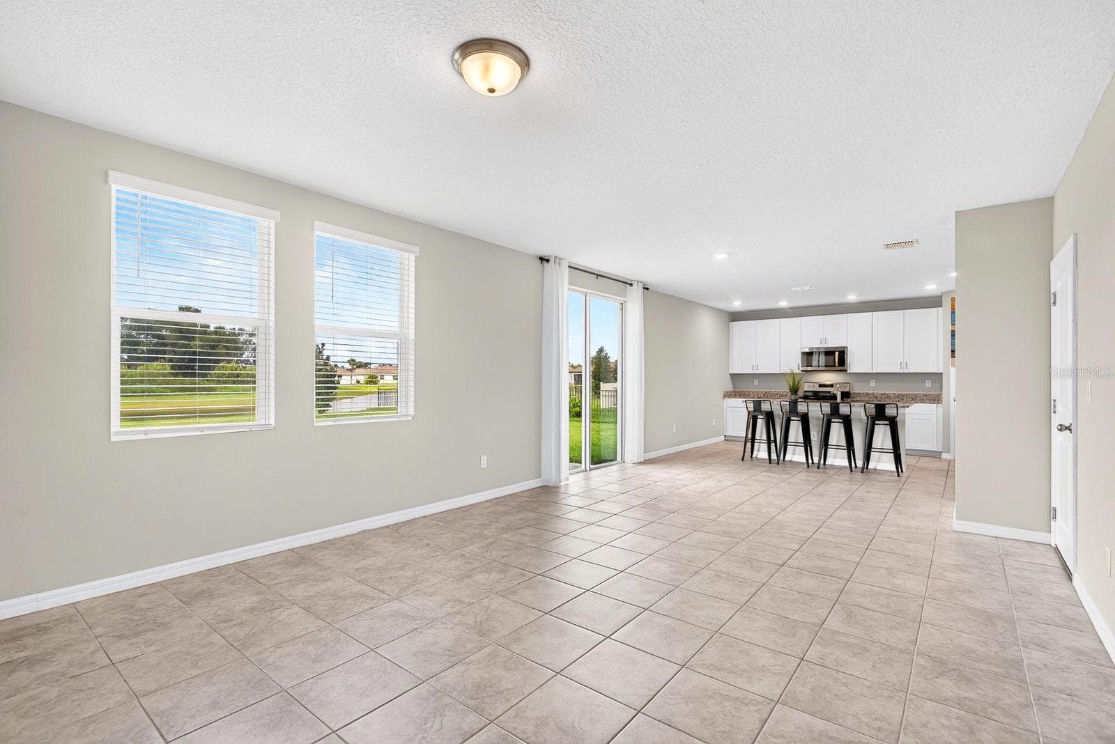 Single Family Residence at 10025 DAYBREAK GLN, PARRISH, photo 10 of 77