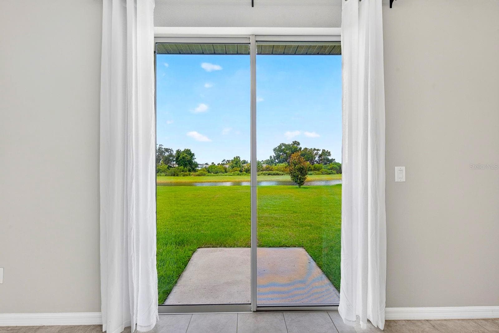 Single Family Residence at 10025 DAYBREAK GLN, PARRISH, photo 15 of 77