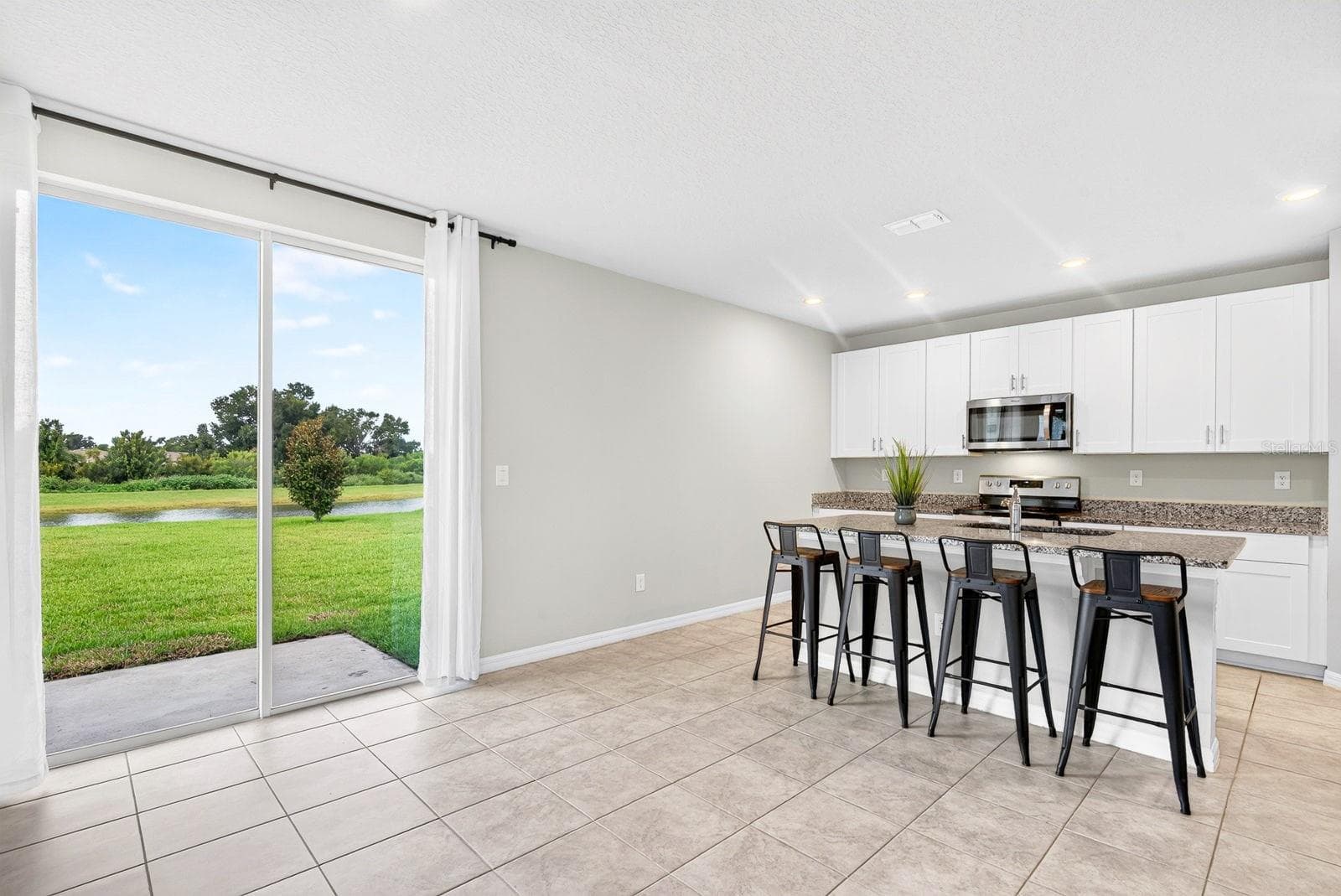 Single Family Residence at 10025 DAYBREAK GLN, PARRISH, photo 17 of 77
