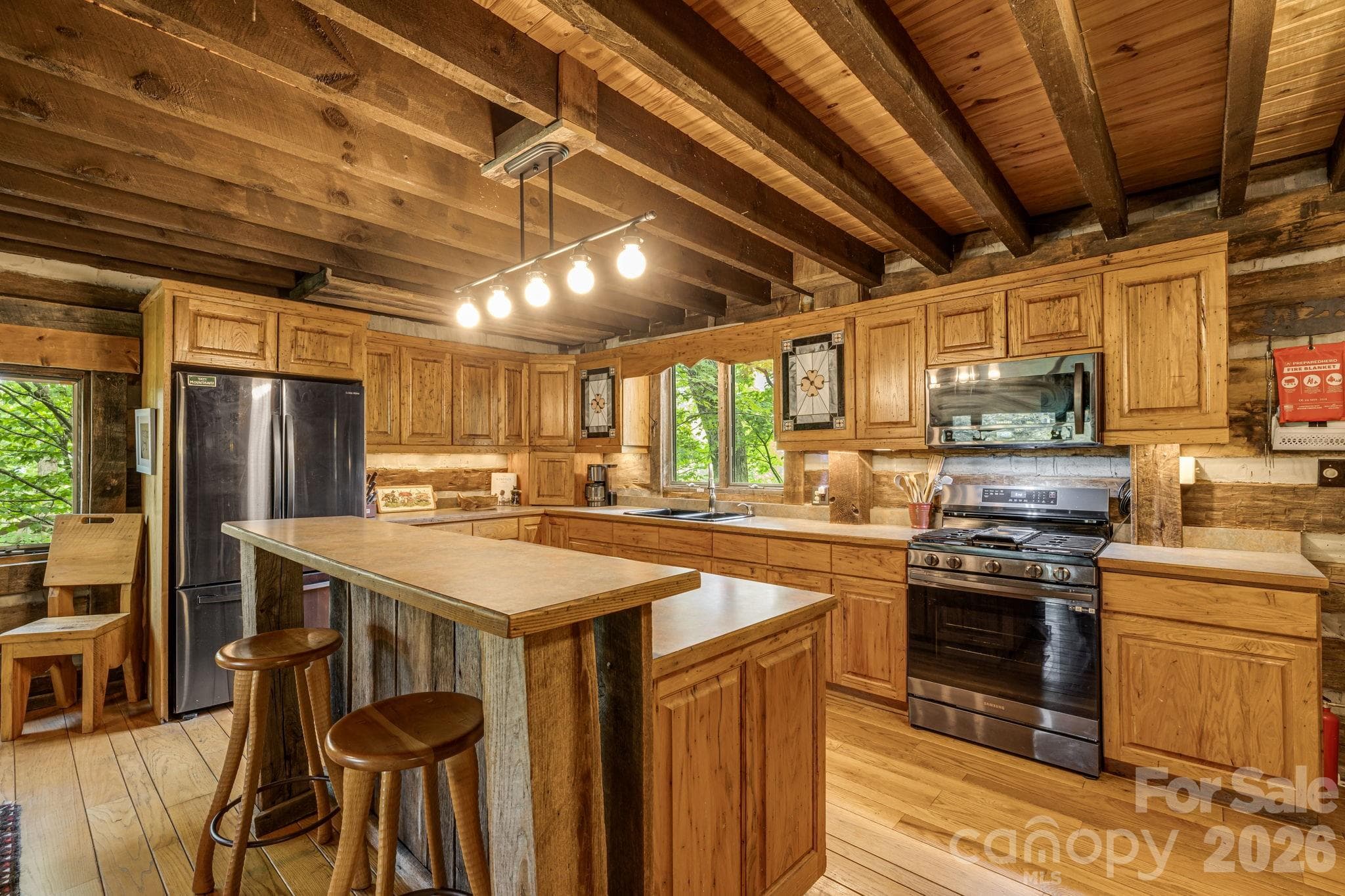 Single Family Residence at 1390 Baltimore Branch Road, Hot Springs, photo 11 of 43