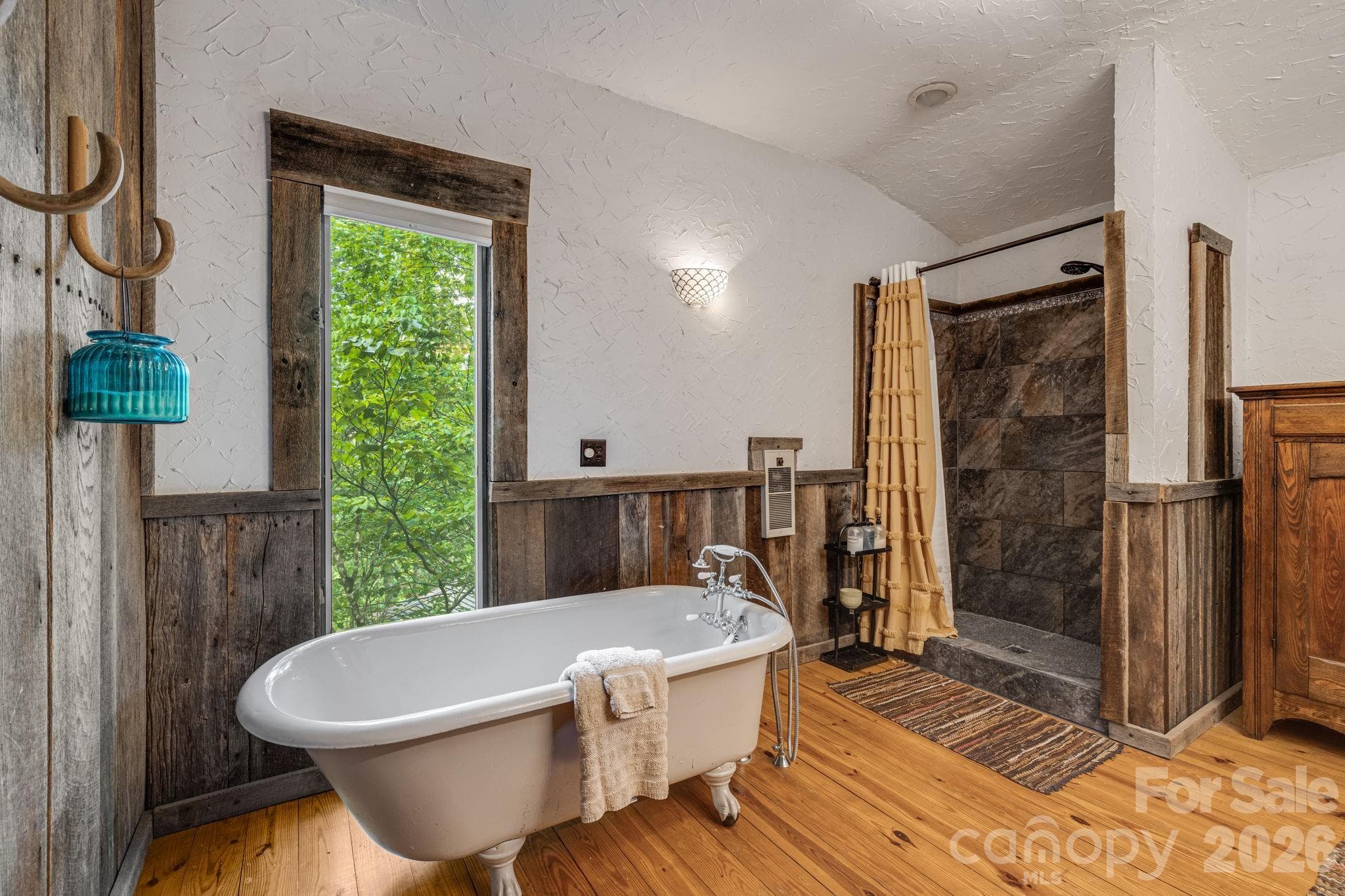 Single Family Residence at 1390 Baltimore Branch Road, Hot Springs, photo 15 of 43
