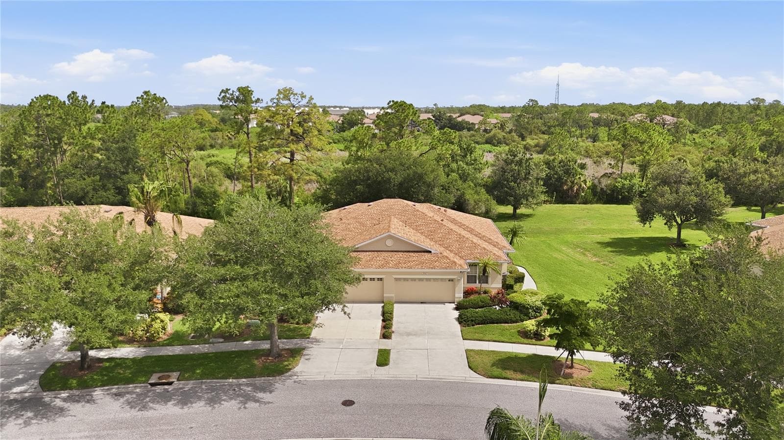 Villa at 2462 MAGNOLIA CIR, NORTH PORT, photo 6 of 50