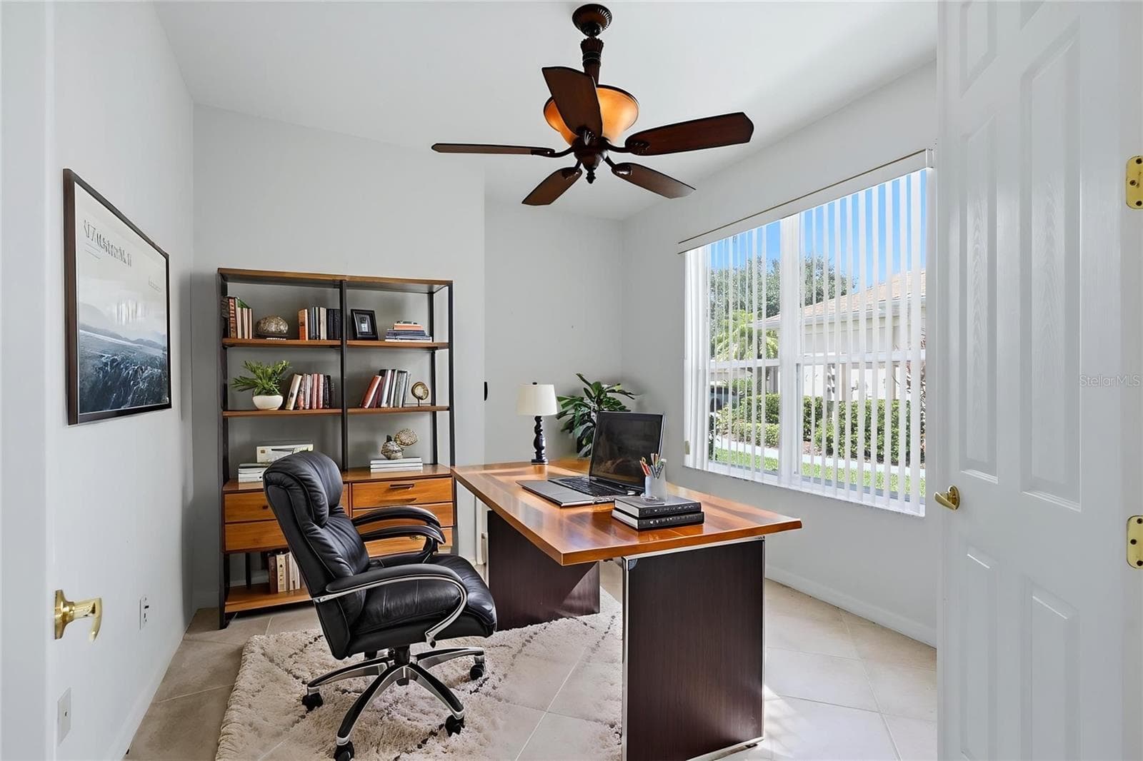 Den/Office - 2462 MAGNOLIA CIR, NORTH PORT