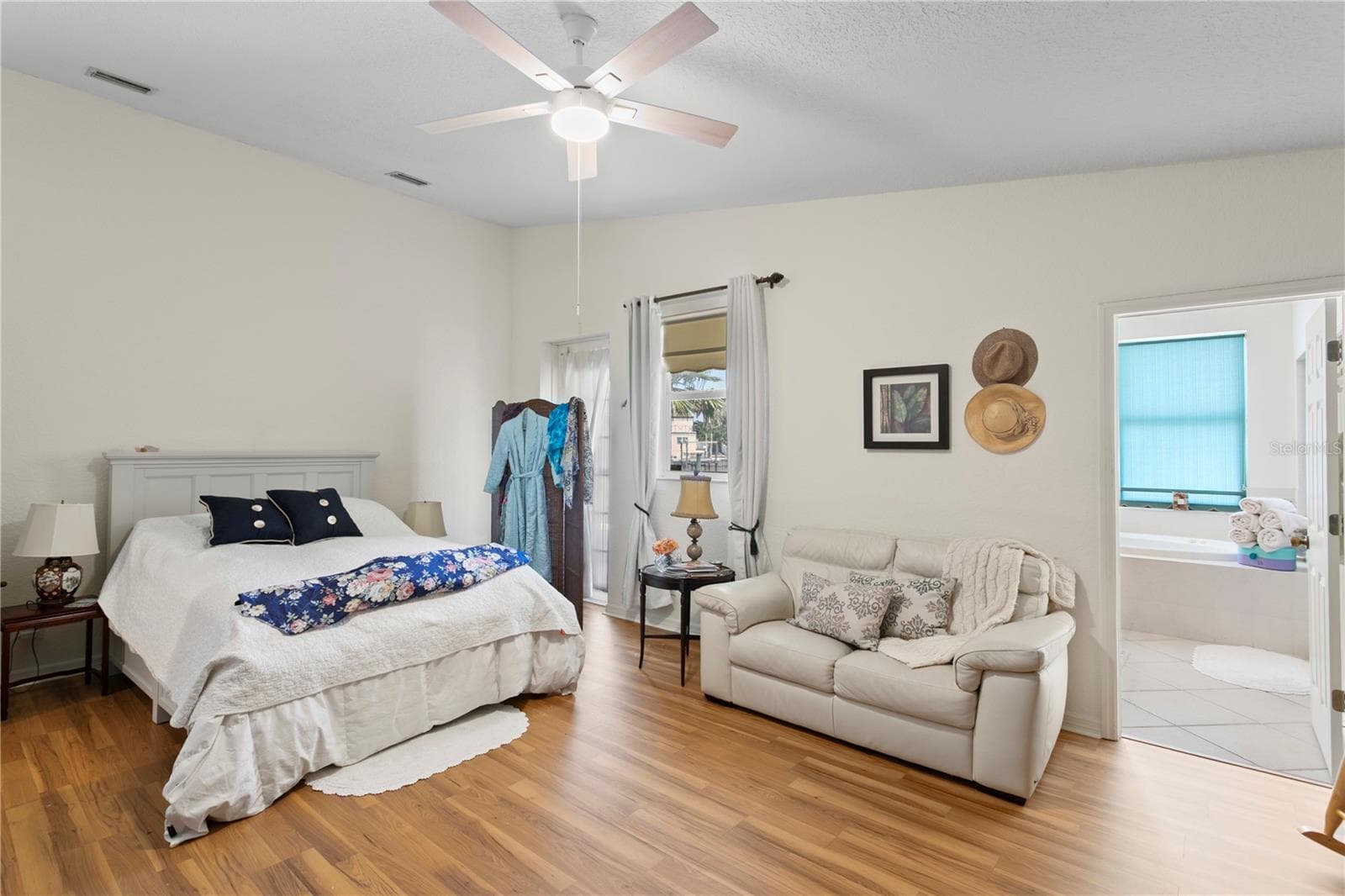 Single Family Residence at 115 ALETA DR, BELLEAIR BEACH, photo 23 of 55
