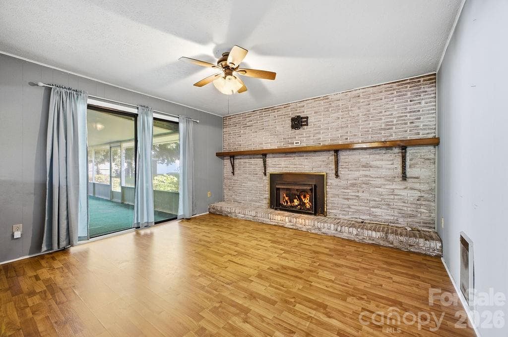 Single Family Residence at 88 Lost Creek Drive, Flat Rock, photo 6 of 34