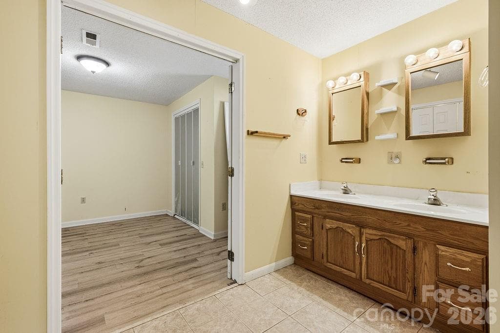 Single Family Residence at 88 Lost Creek Drive, Flat Rock, photo 19 of 34