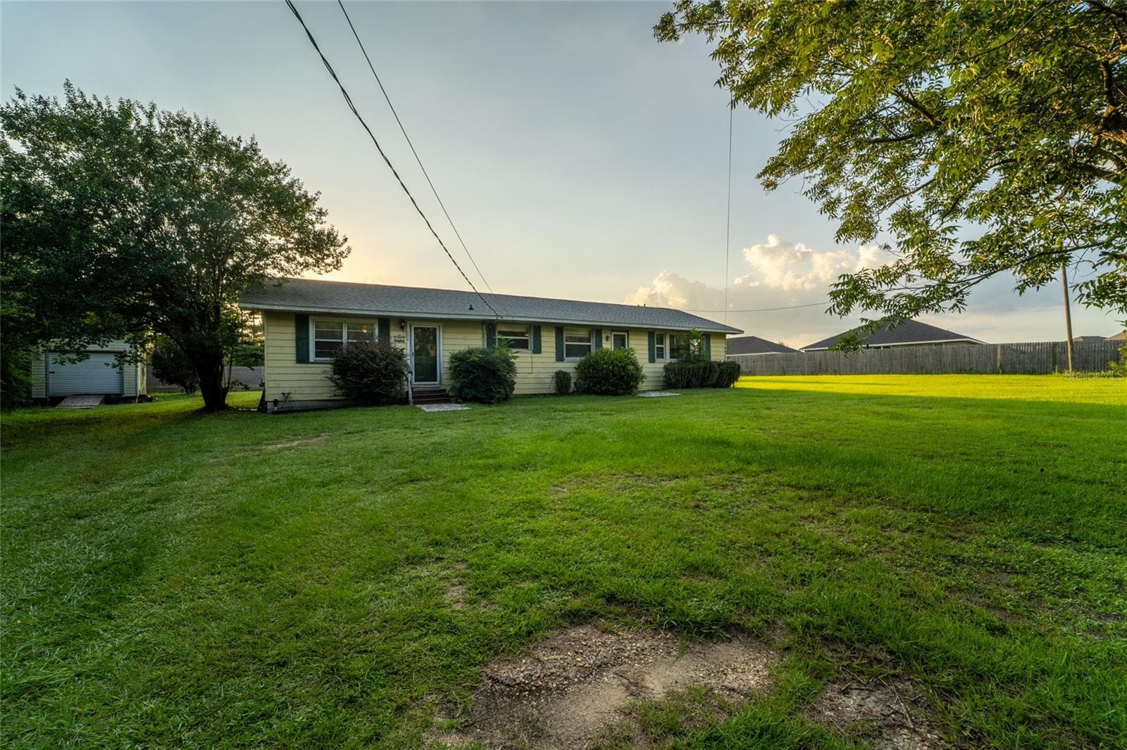 Single Family Residence at 6915 KLONDIKE RD, PENSACOLA, photo 4 of 58