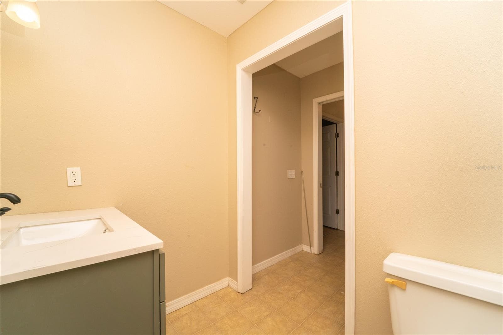 Single Family Residence at 6915 KLONDIKE RD, PENSACOLA, photo 17 of 58