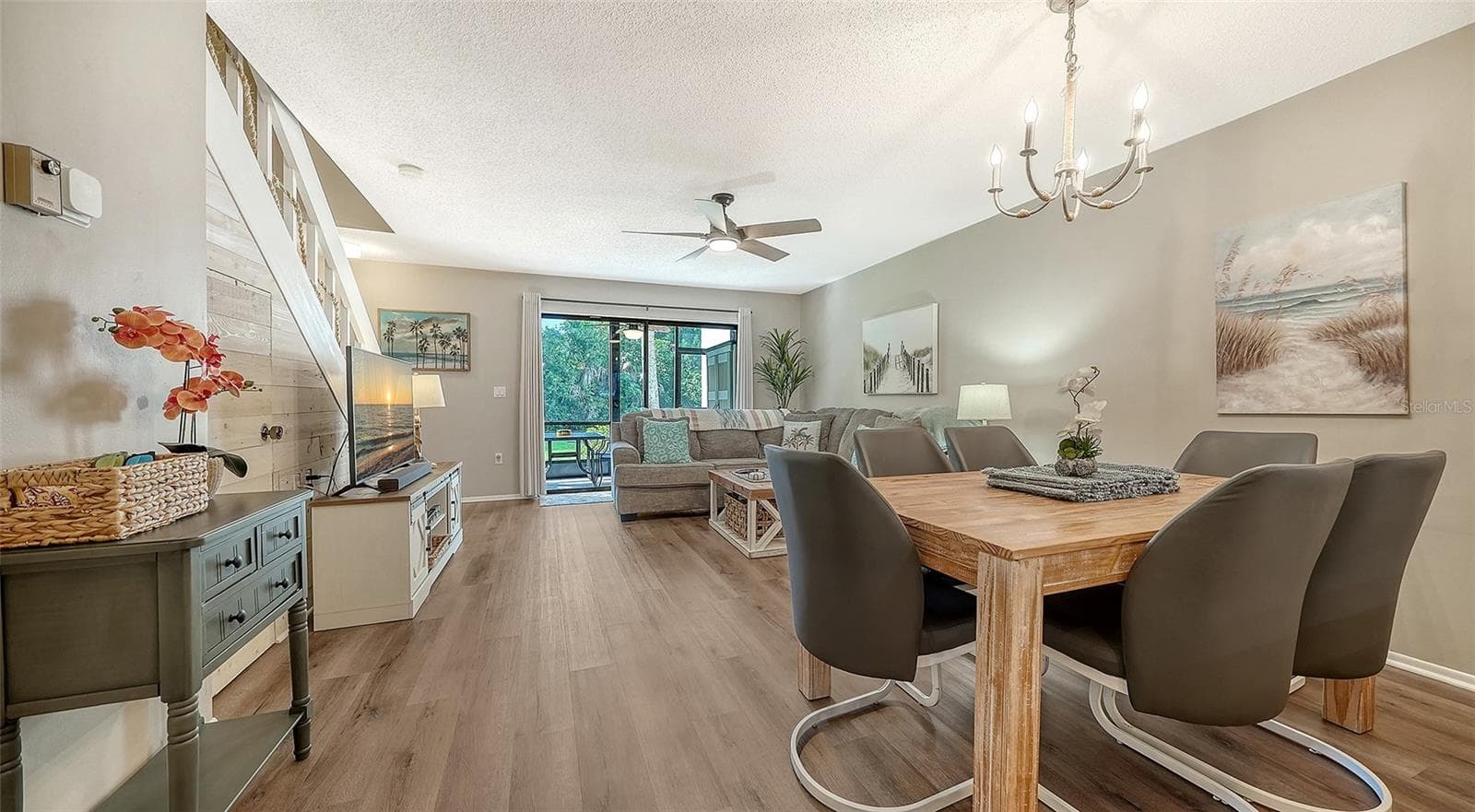 Dining Room/Living Room combination. - 1646 STICKNEY POINT RD #101, SARASOTA