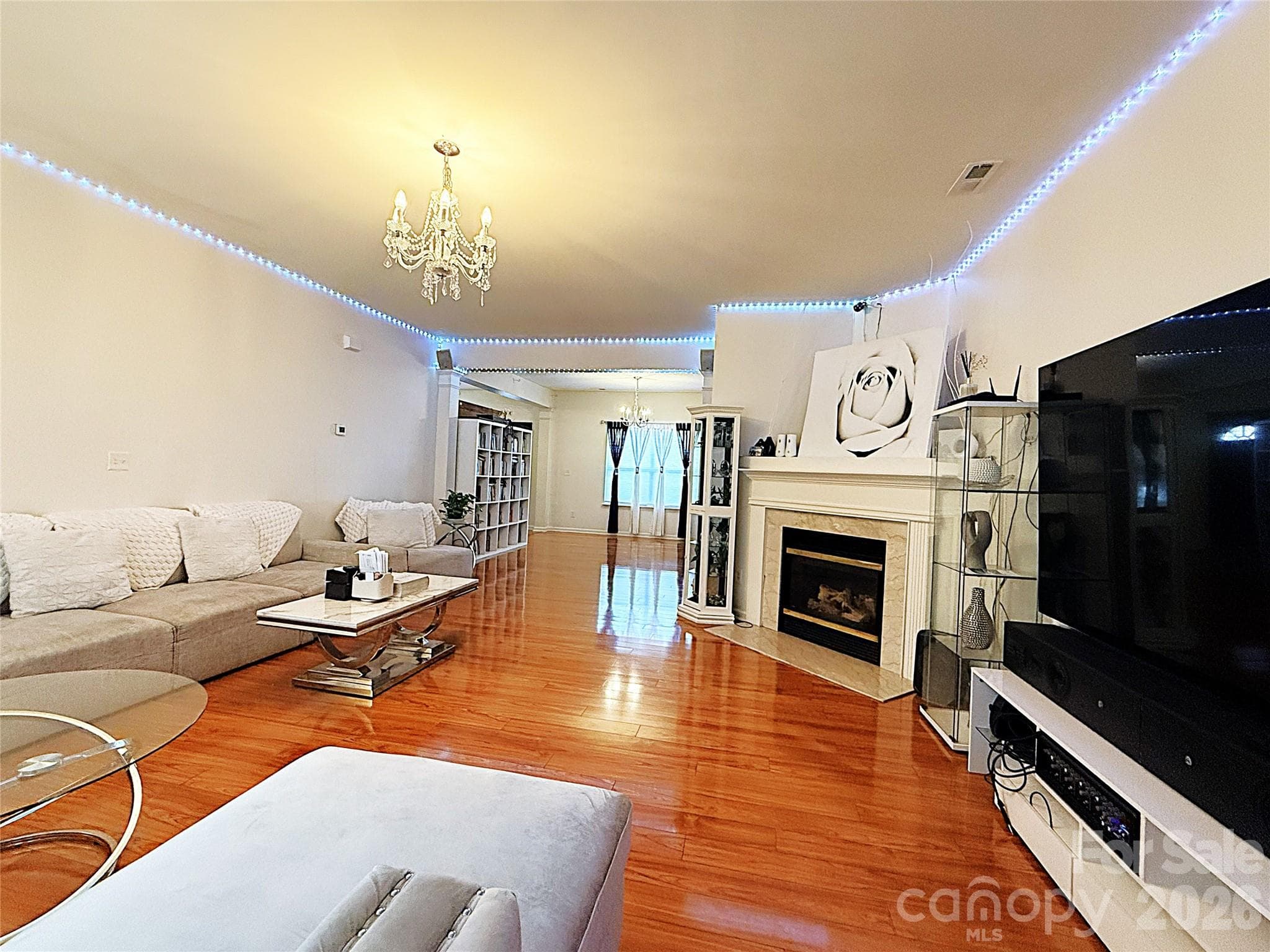 Single Family Residence at 8703 Earthenware Drive, Charlotte, photo 10 of 30