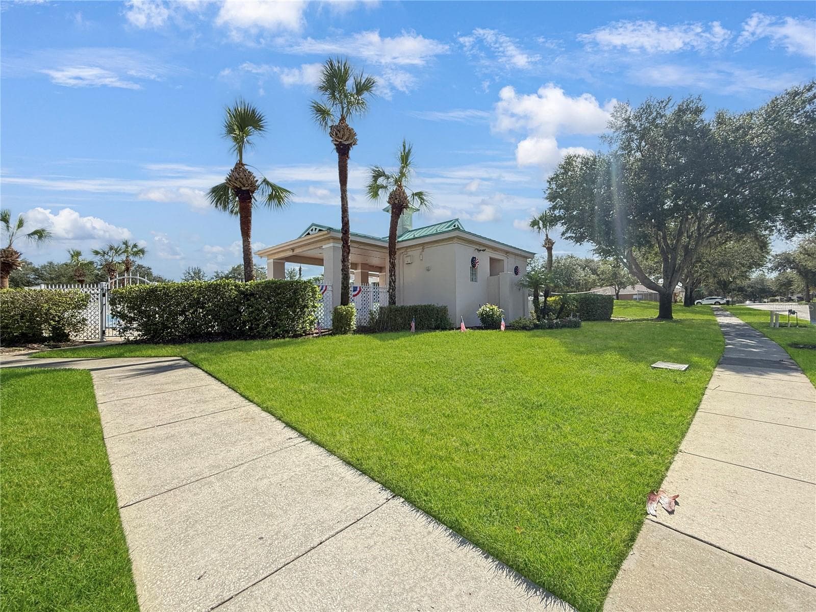 Single Family Residence at 3012 SUMMER HOUSE DR, VALRICO, photo 34 of 42