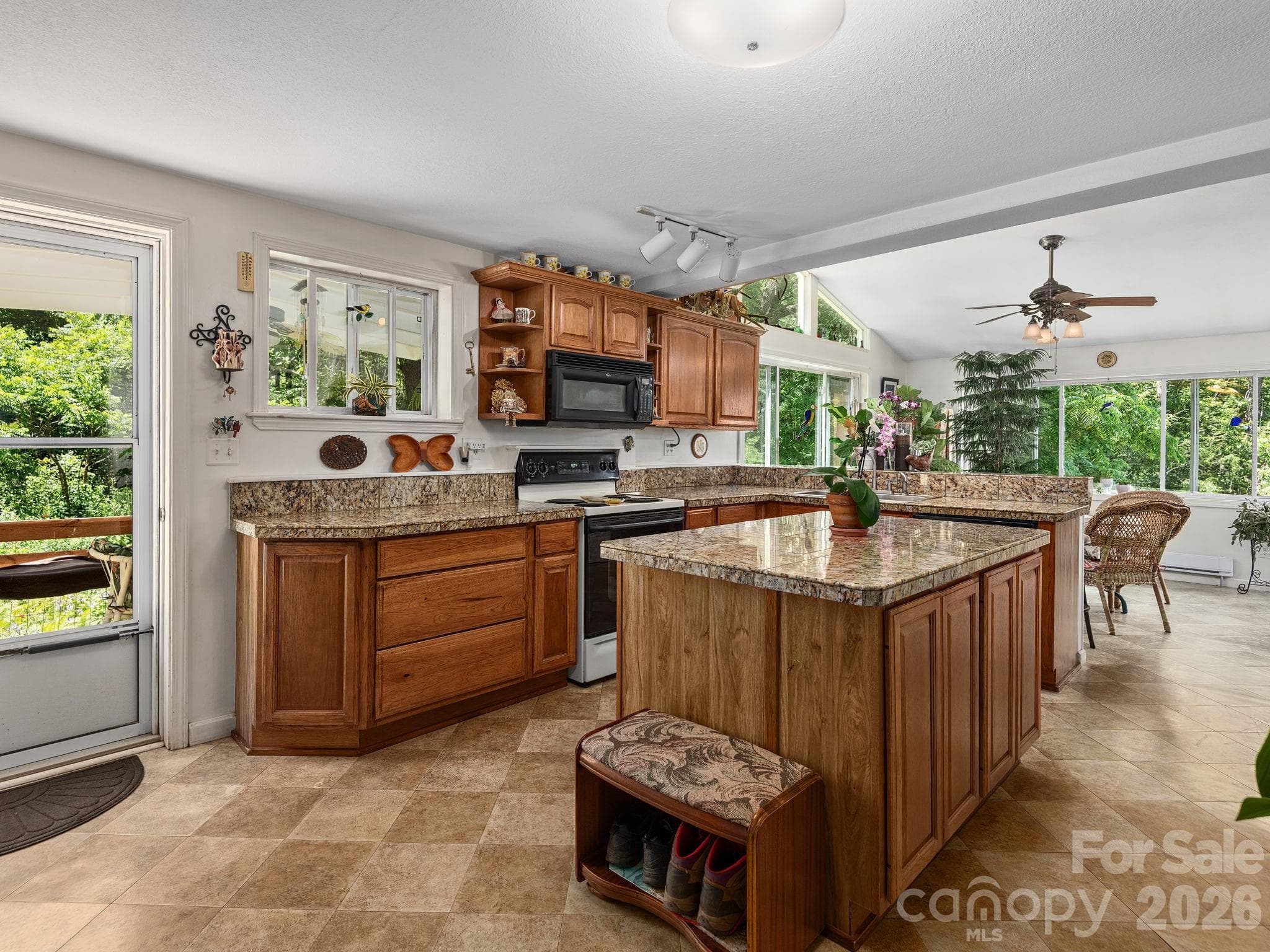 Single Family Residence at 46 Perennial Ridge, Weaverville, photo 12 of 45